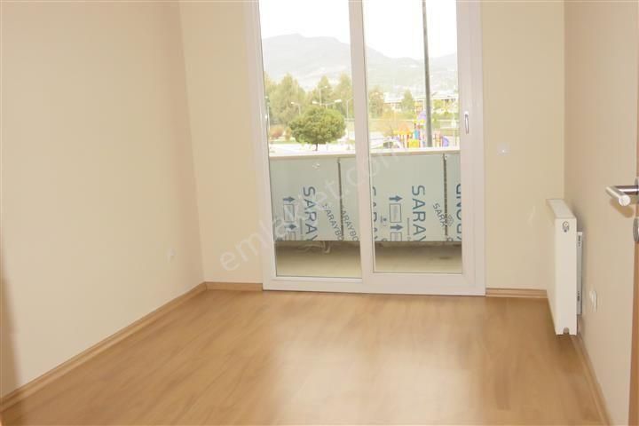 Saklıbahçe Evlerinde Ara Kat 3+1 Satılık Daire - Görsel 16