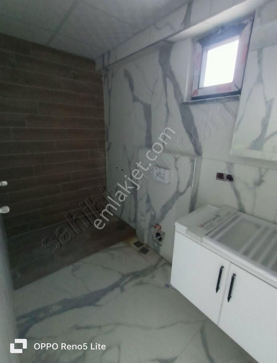 Yeni Mahallede Geniş Balkonlu Daire - Görsel 5