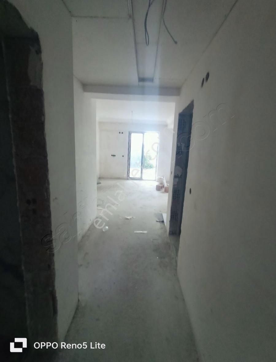 Yeni Mahallede Geniş Balkonlu Daire - Görsel 6