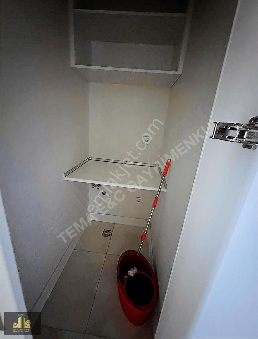 Küçükçekmece Atakent Satılık Daire E&c Team İstanbul 1 De Boşş Satılık 2+1 122 M2 Daire