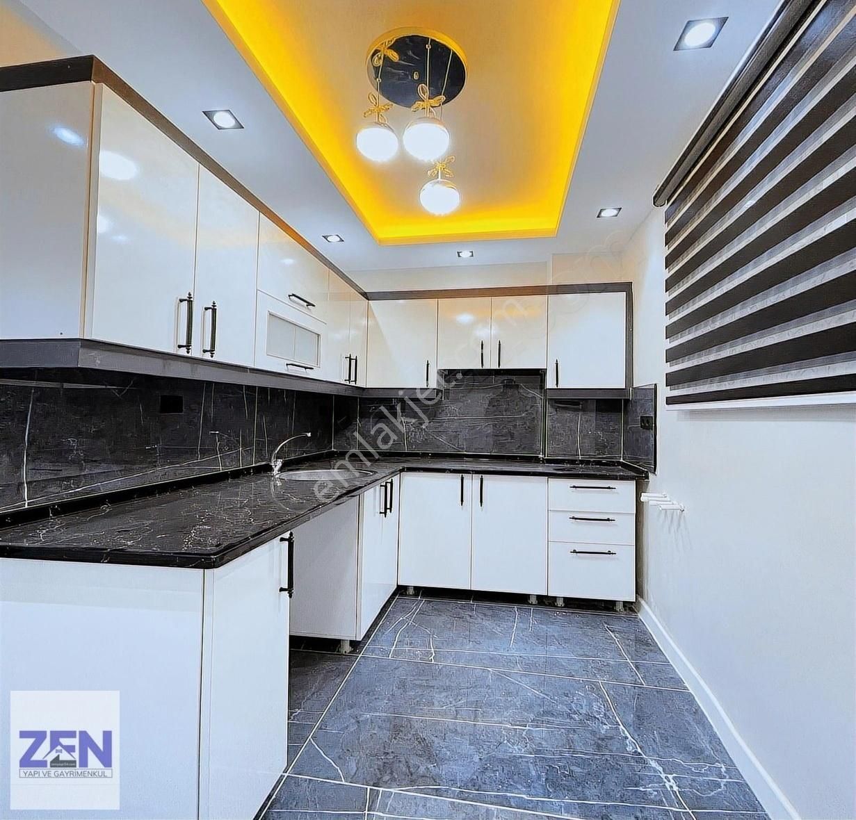 Metrobüse Yakın Düz Giriş Seviyesinde 2+1 Satılık Bahçe Katı - Görsel 16