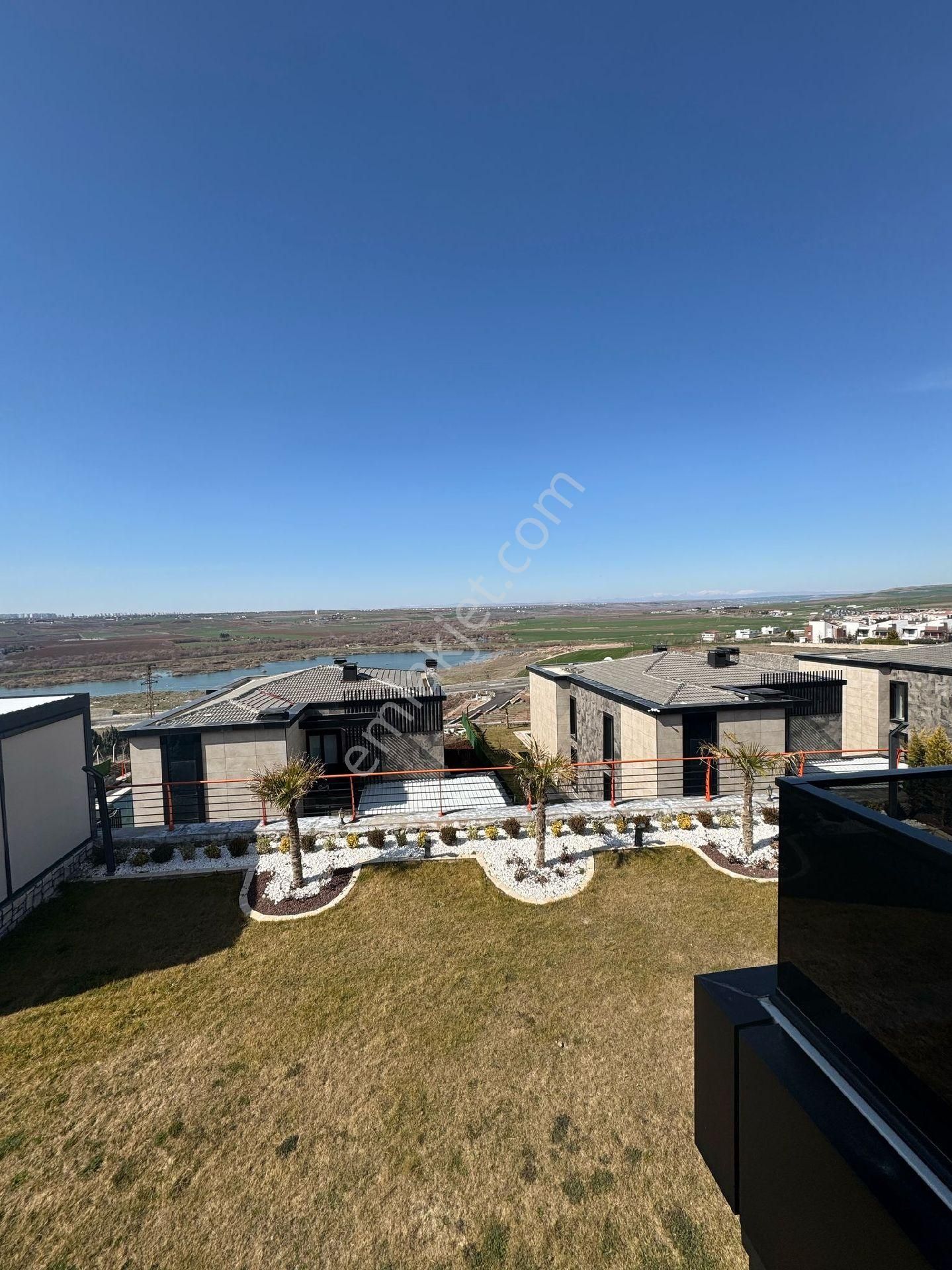 Premar Pro Gayrimenkulden Kiralık Ultra Lüks Tamamen Akıllı Sistem Olan Villamız - Görsel 6