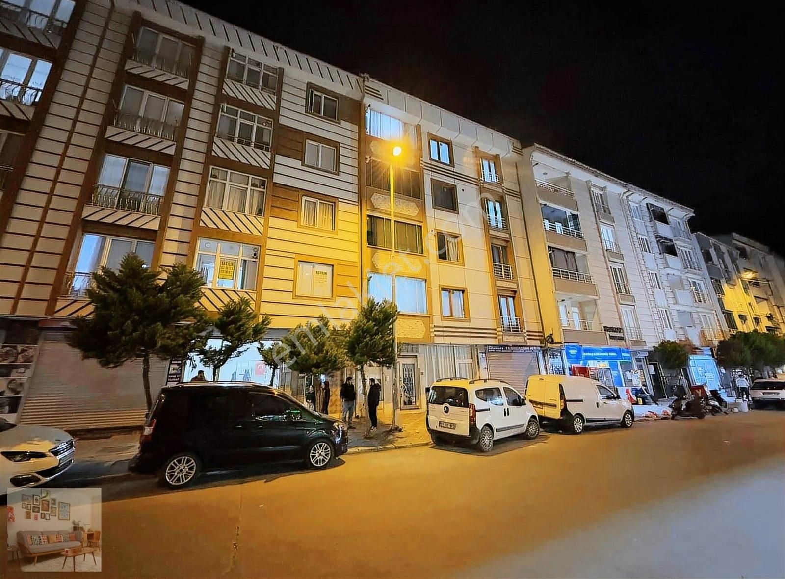 Esenyurt İncirtepe Satılık Daire Esenyurt İncirtepe 2+1 1.kat 85 M2 Atalay Caddesi Üzeri Balkonlu