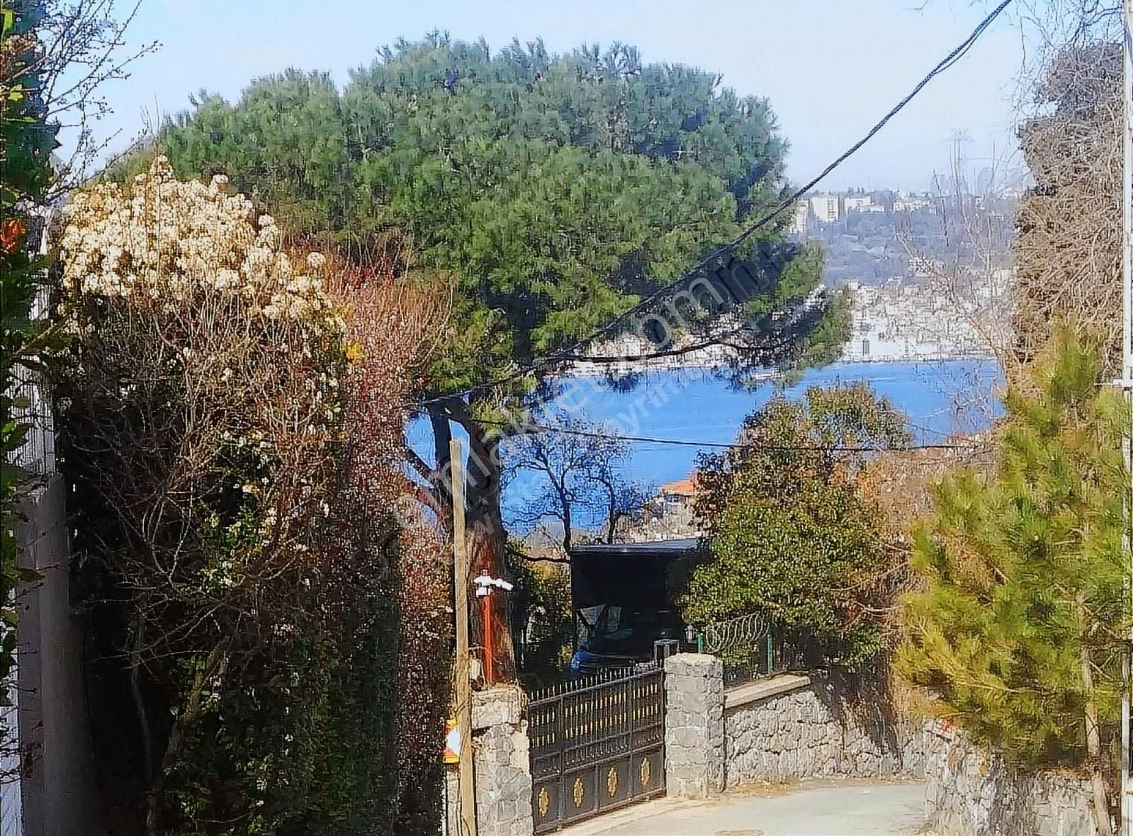 Üsküdar Çengelköy Satılık Tarla İstanbul Çengelköy'de Boğaz Manzaralı 1 Dönüm Arsa