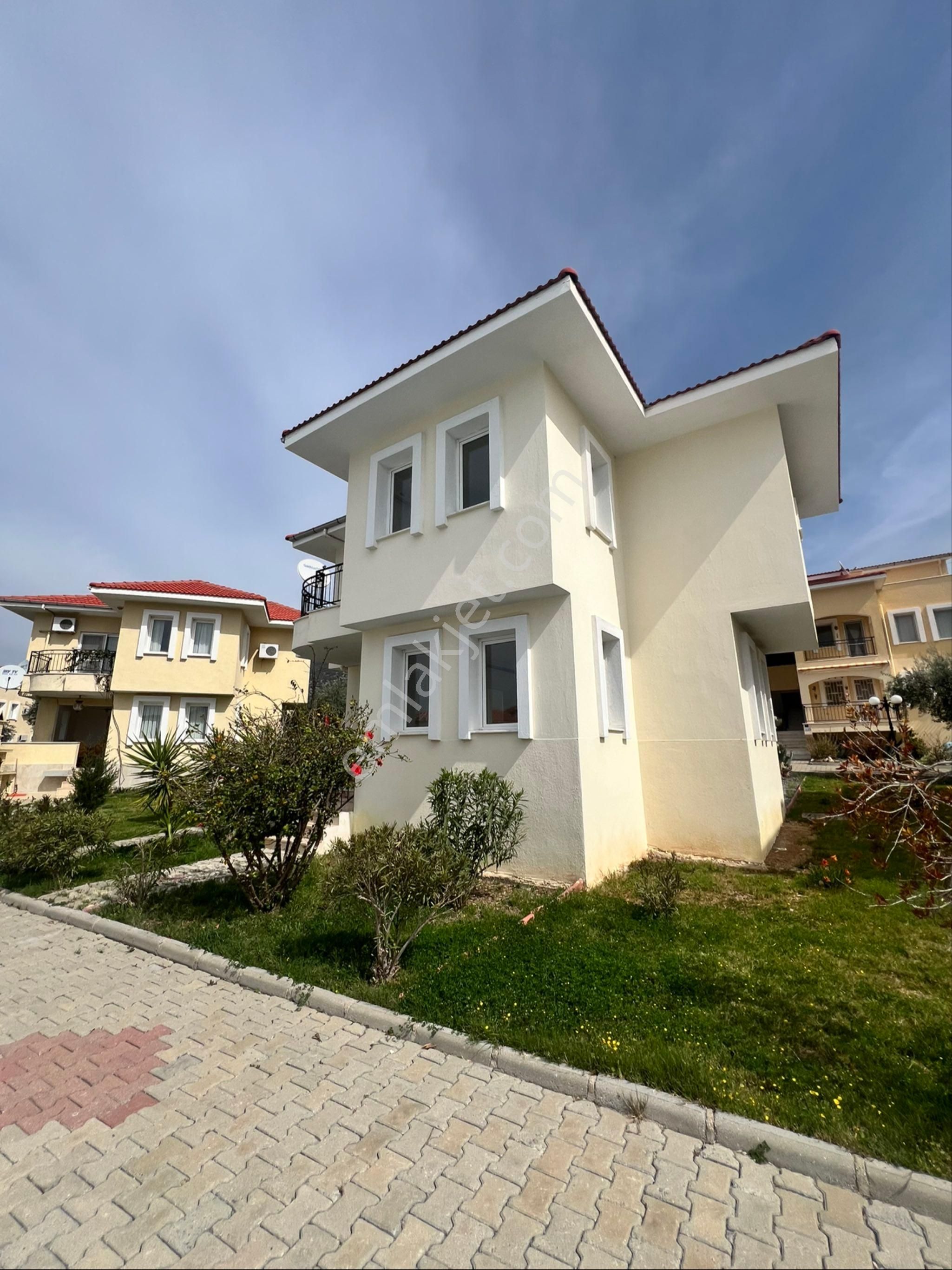 Didim Akbük’te Satılık 4 + 1 Ayrı Mutfak Site İçerisinde Müstakil Villa - Görsel 25