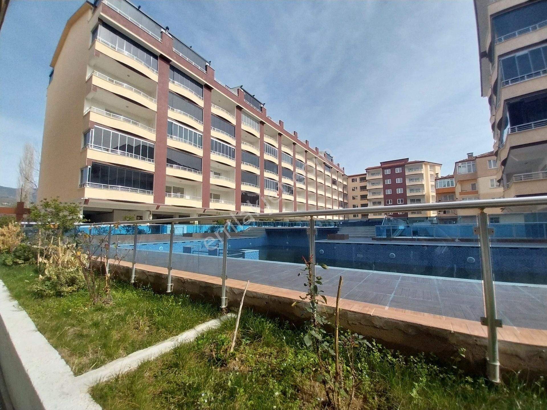 Gemlik Kumla Satılık Daire Gemlik Kumla Yüksel Doğan 9 Sitesi Geniş 2+1 Satılık Daire