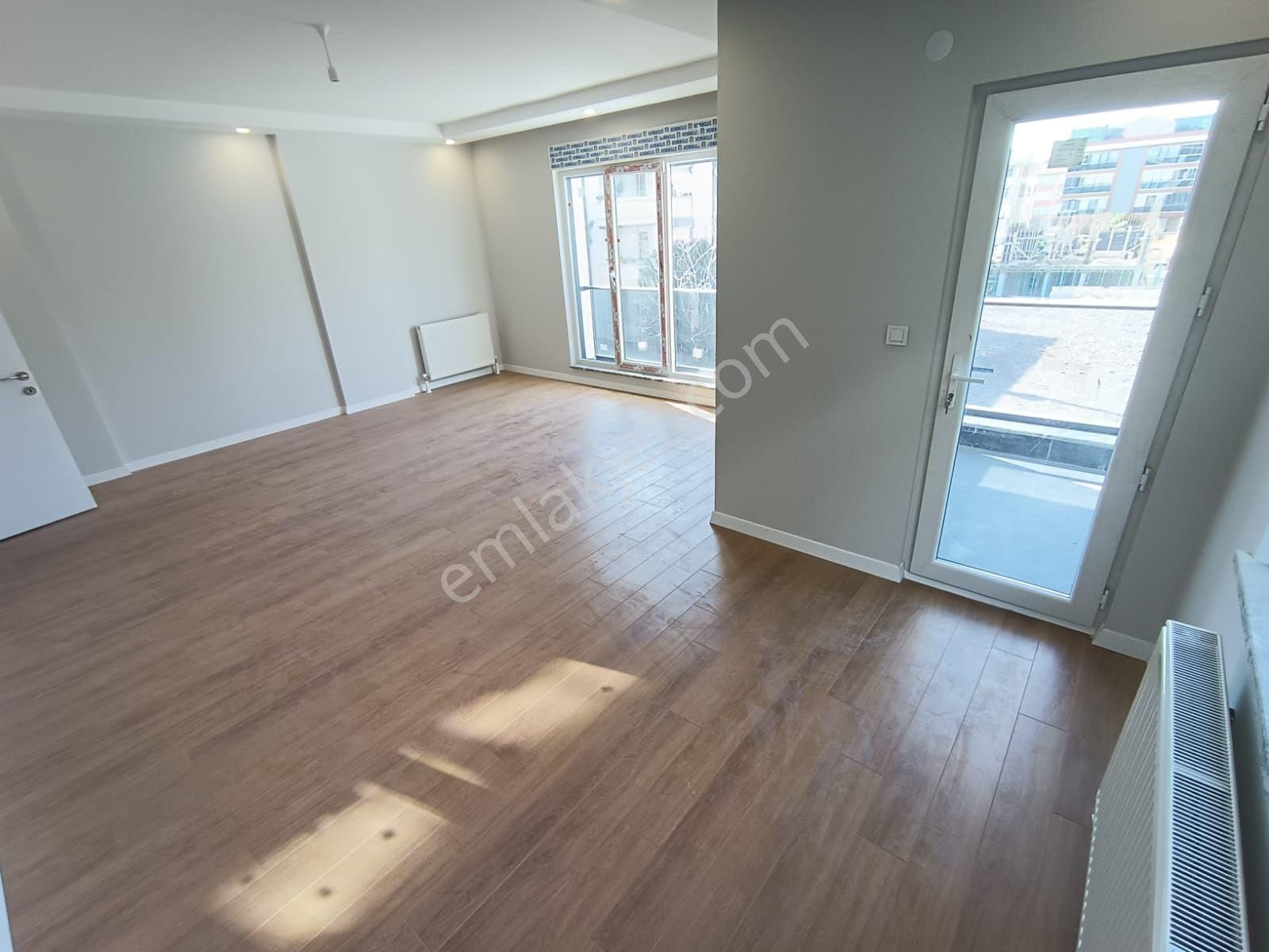 Bahçelievler Ömür Plaza'ya 5 Dakika Yürüme Mesafesinde 2+1 Satılık Daire - Görsel 8