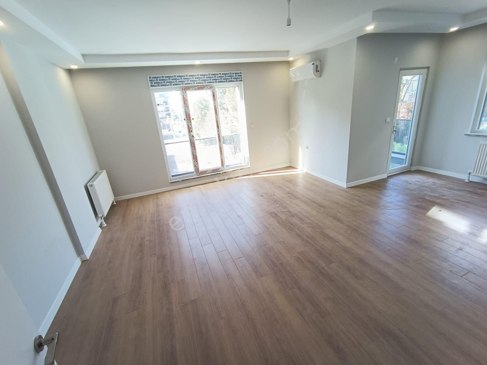 Bahçelievler Ömür Plaza'ya 5 Dakika Yürüme Mesafesinde 2+1 Satılık Daire - Görsel 4