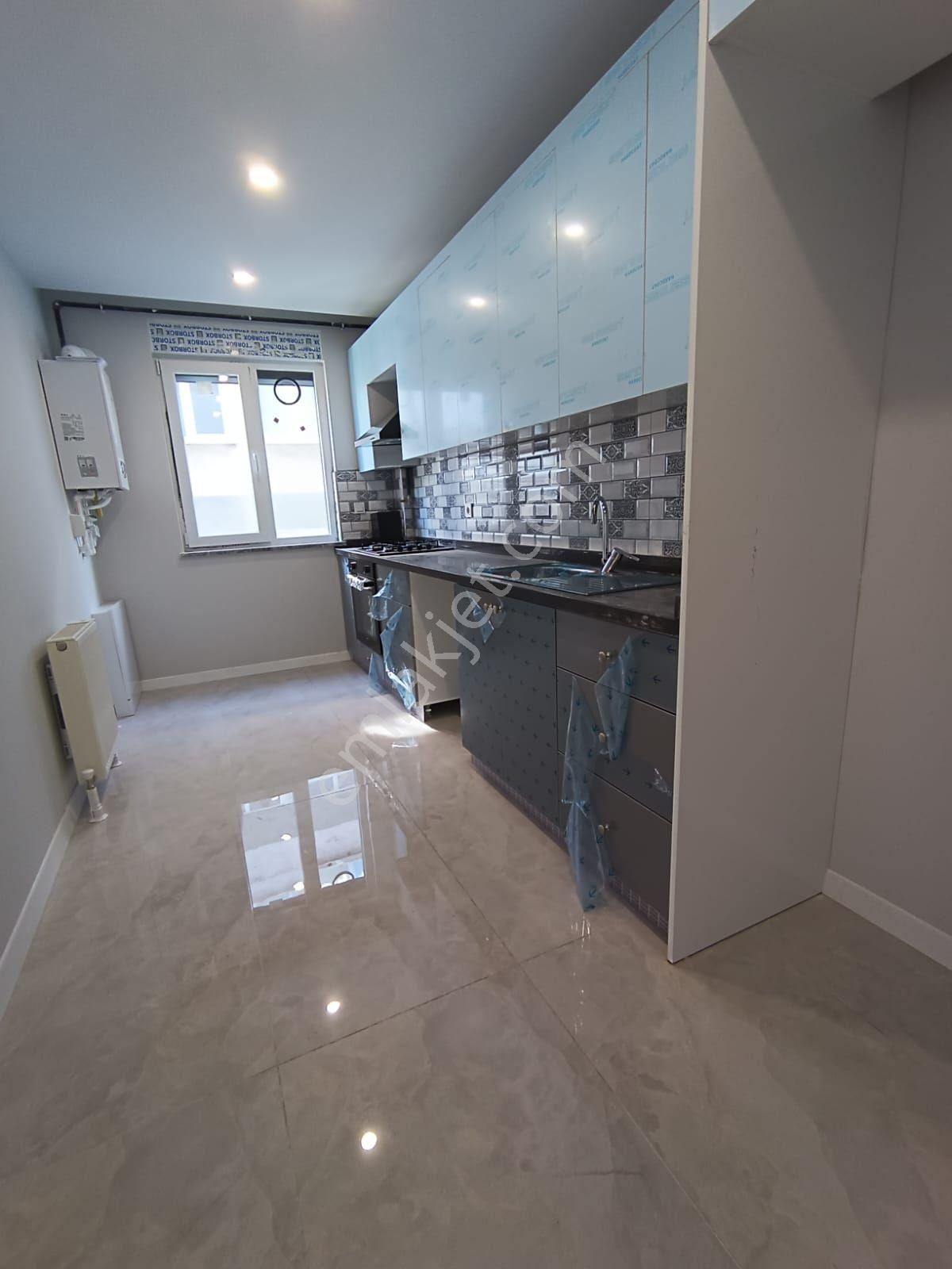 Bahçelievler Ömür Plaza'ya 5 Dakika Yürüme Mesafesinde 2+1 Satılık Daire - Görsel 23