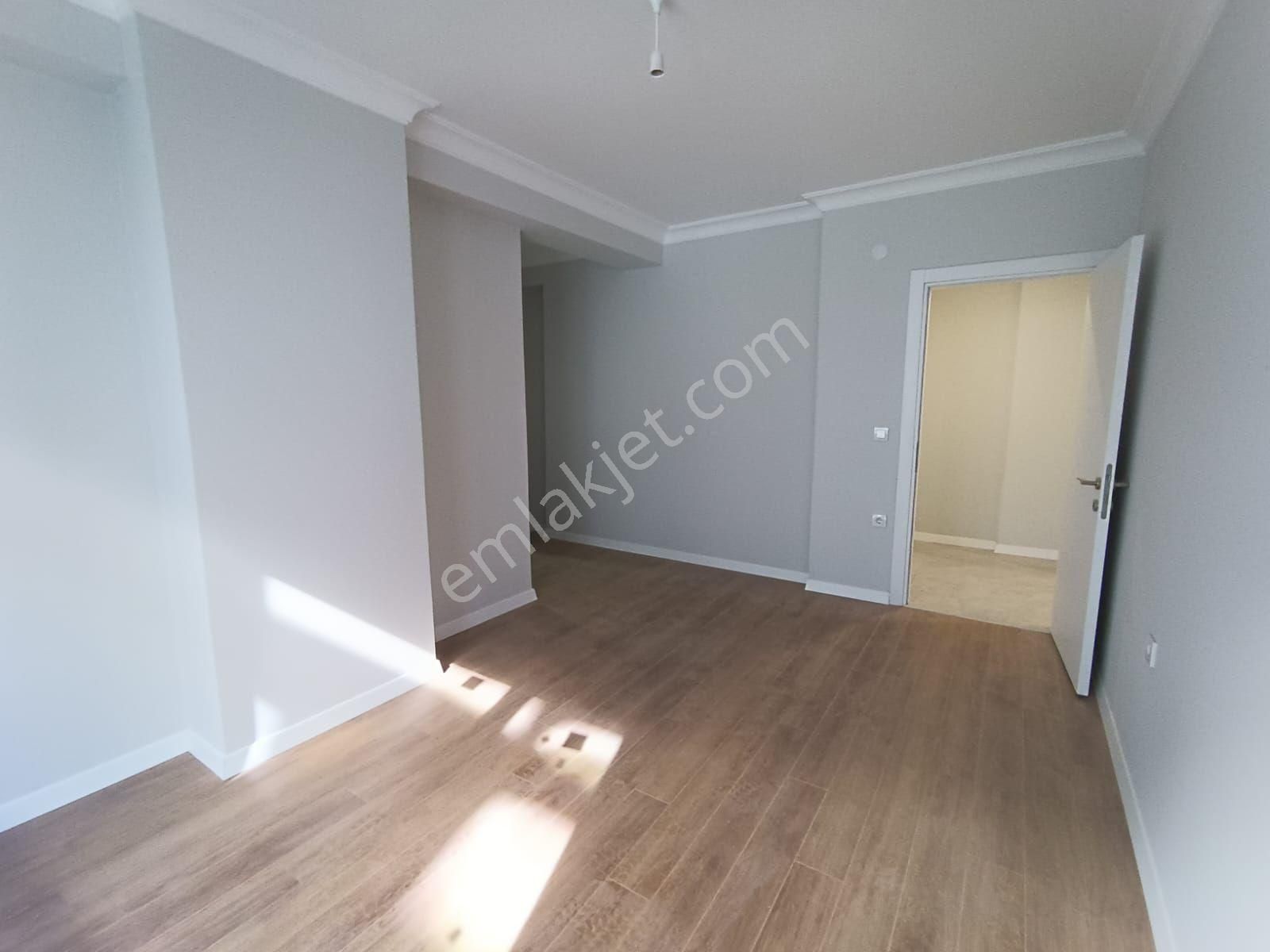 Bahçelievler Ömür Plaza'ya 5 Dakika Yürüme Mesafesinde 2+1 Satılık Daire - Görsel 14