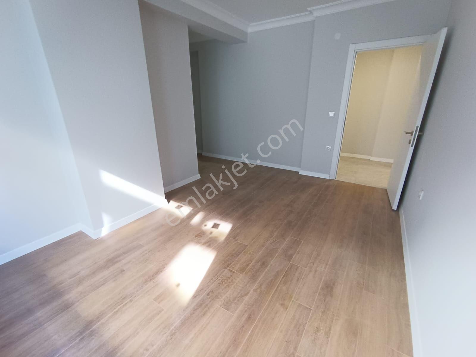 Bahçelievler Ömür Plaza'ya 5 Dakika Yürüme Mesafesinde 2+1 Satılık Daire - Görsel 15