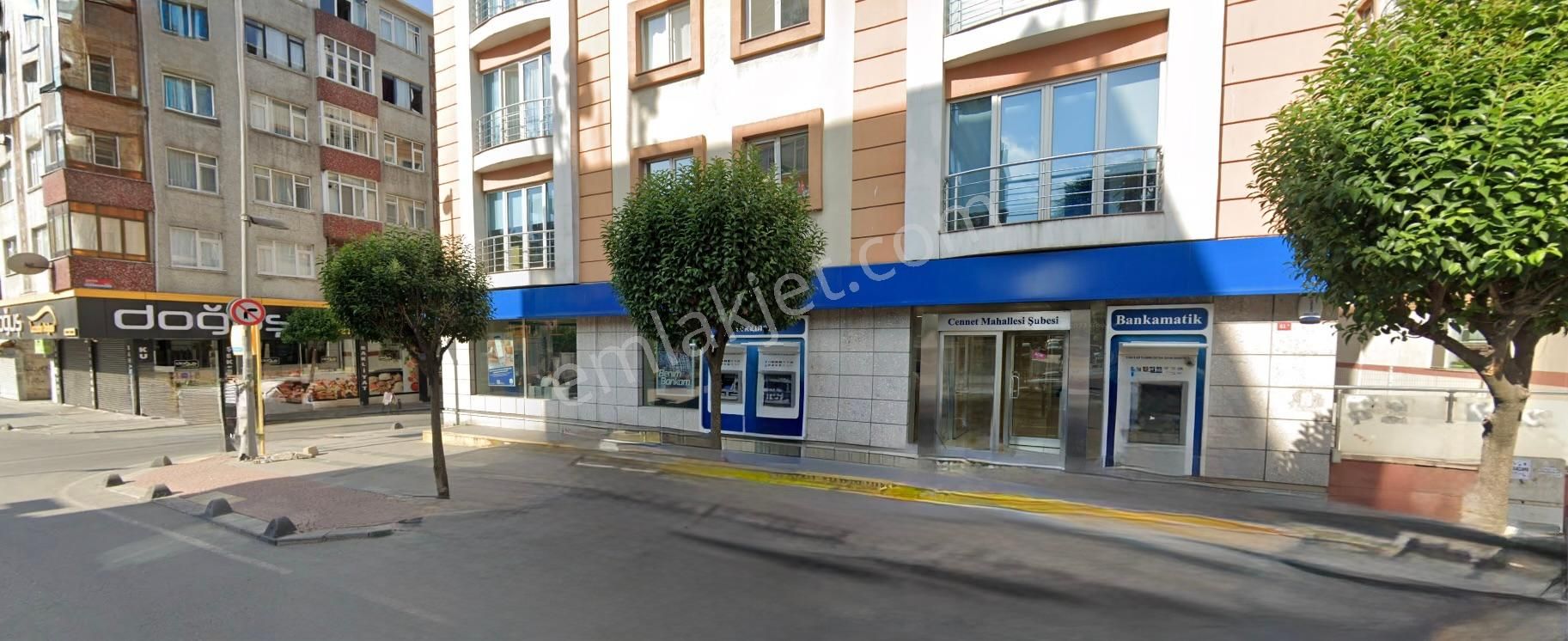 Cennet Konakları Bankalar Caddesinde Banka Ve Market Kiracılı 1600m2 Cadde Dükkan - Görsel 2