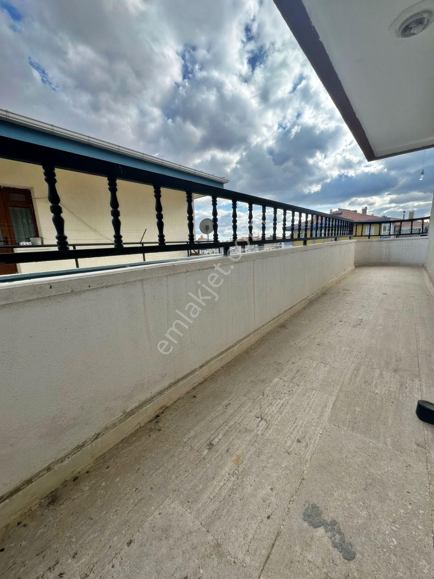 Bağlum'da 5+1 2 Teraslı Dubleks Daire - Görsel 24