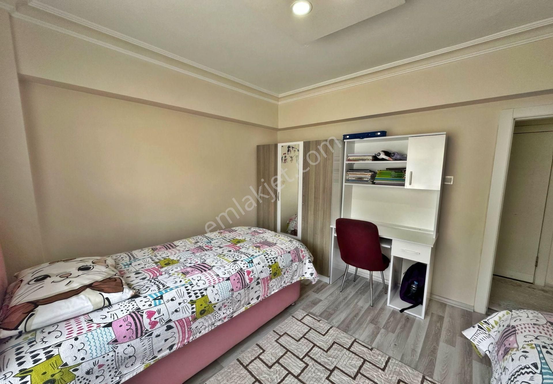 Bağlum'da 5+1 2 Teraslı Dubleks Daire - Görsel 9