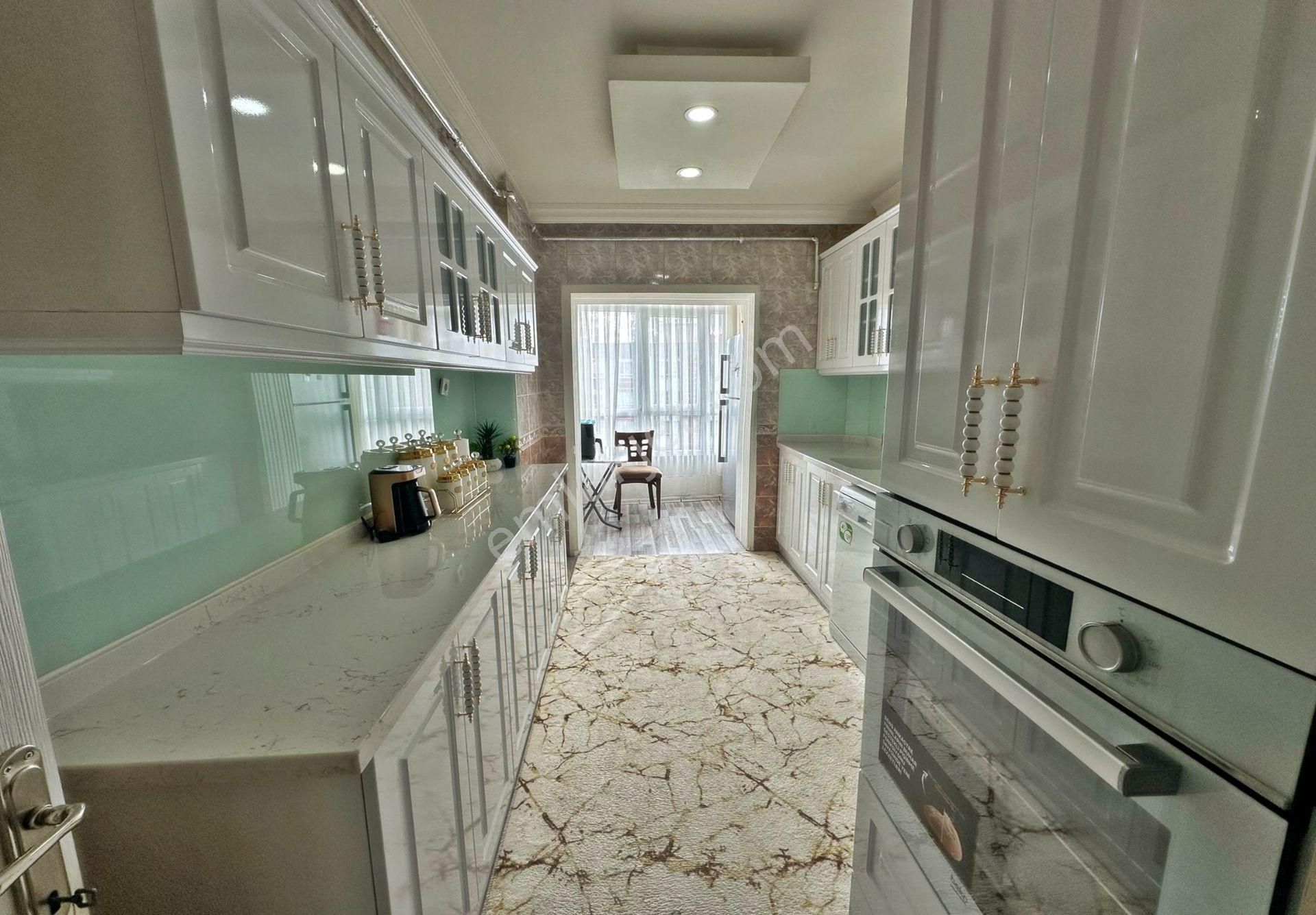 Bağlum'da 5+1 2 Teraslı Dubleks Daire - Görsel 10