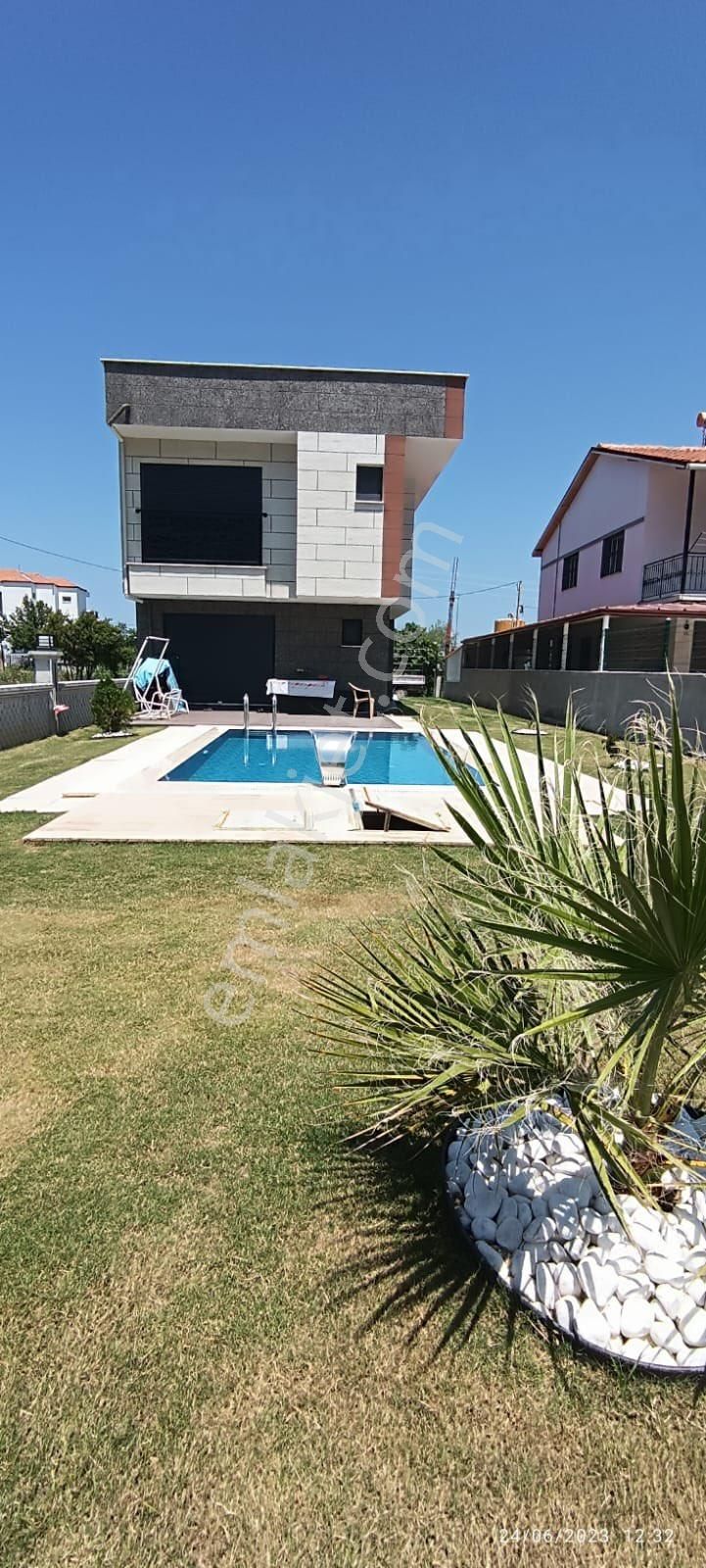 Kuşadası Güzelçamlı Satılık Villa Güzelçamlı'da Müstakil Bağımsız 4+1 Özel Havuzlu Satılık Villa