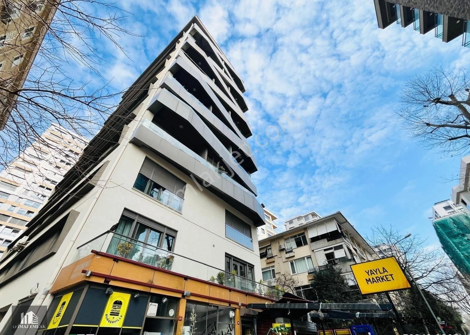 Kadıköy Caddebostan Satılık Daire Caddebostan Hamam Sokakta Bağdat A 1. Paralel 'de 6 Yıllık Binada Boş 1+1