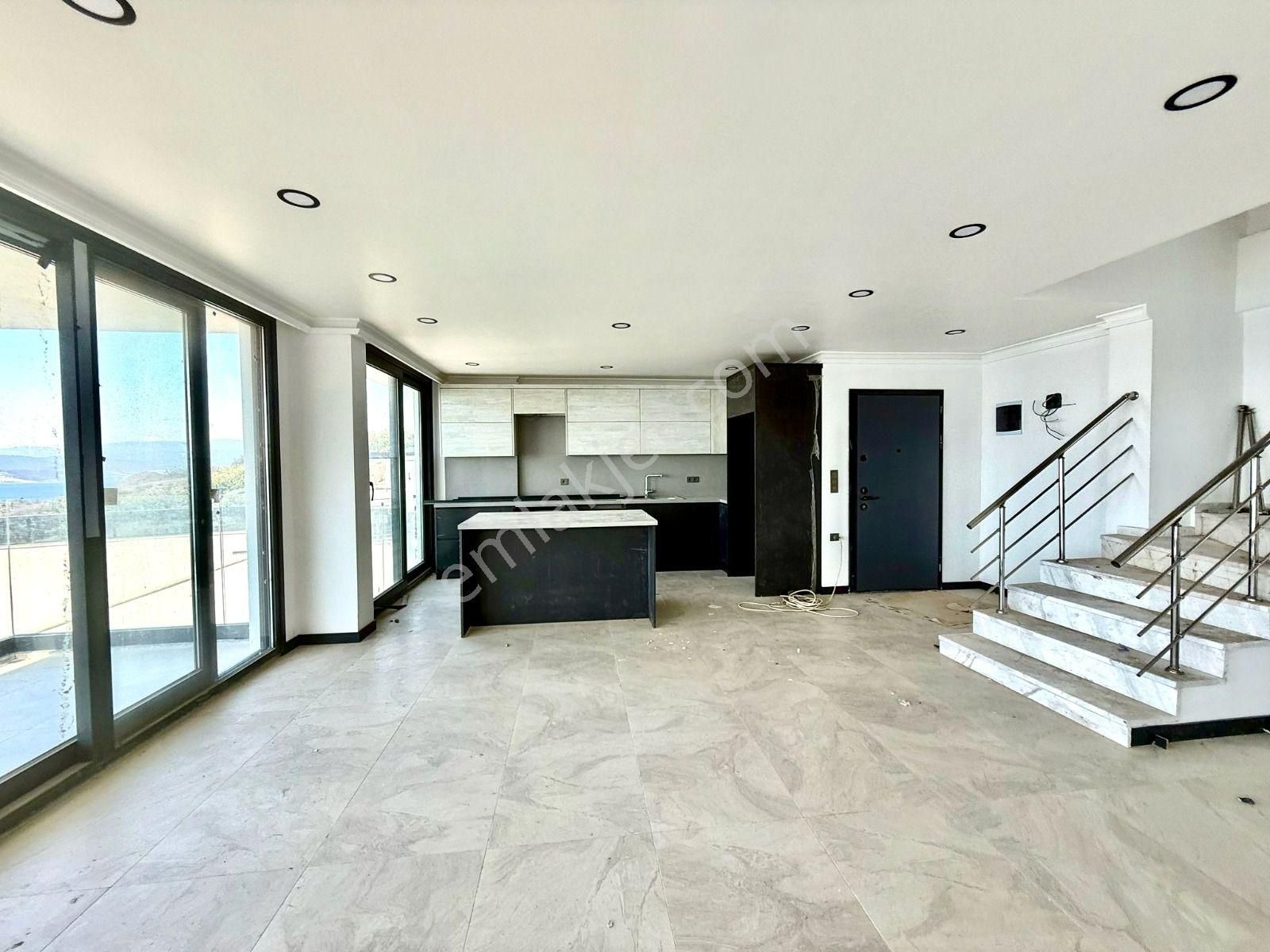 Denize Yakın Müstakil Bahçeli Villa Özel Havuz Ve Plajlı Ev - Görsel 9