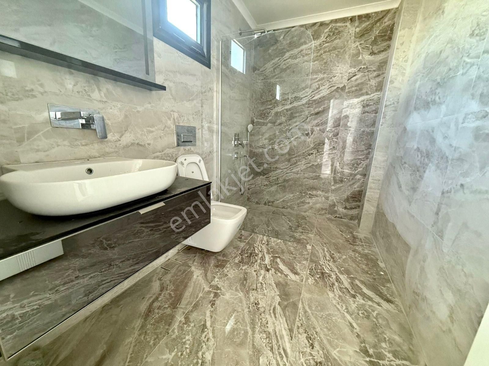 Denize Yakın Müstakil Bahçeli Villa Özel Havuz Ve Plajlı Ev - Görsel 21