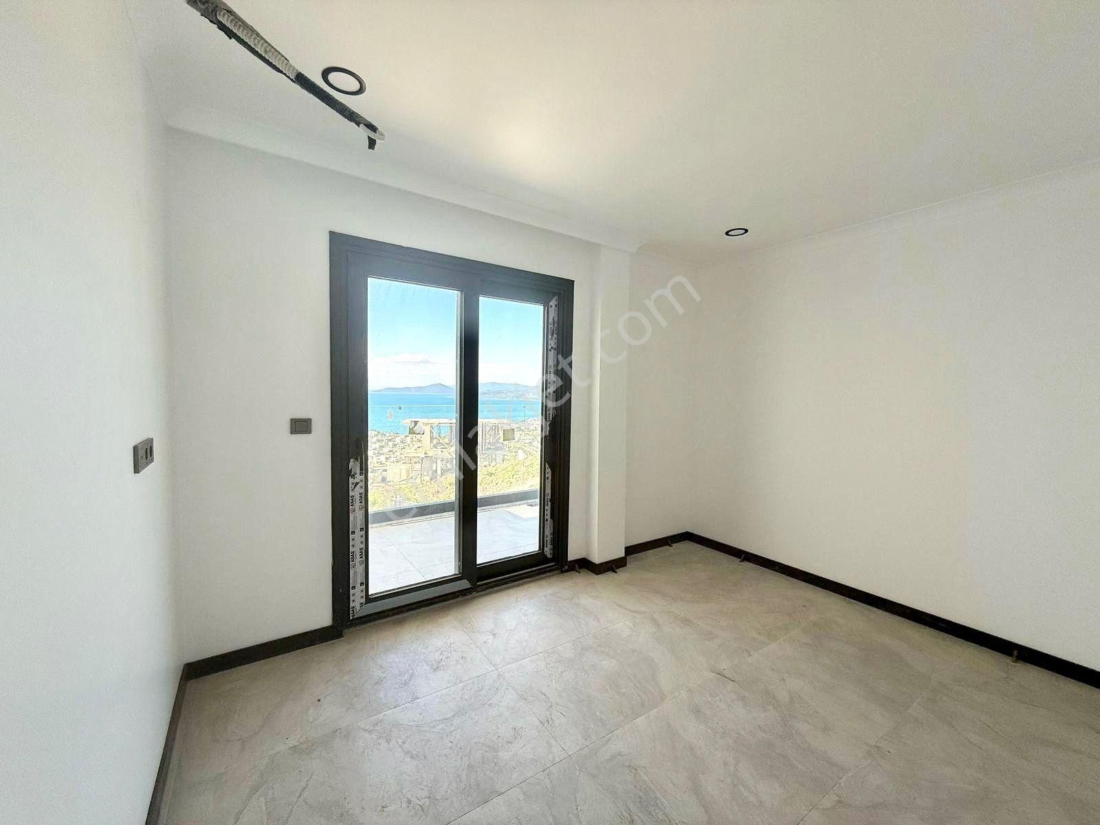 Denize Yakın Müstakil Bahçeli Villa Özel Havuz Ve Plajlı Ev - Görsel 22