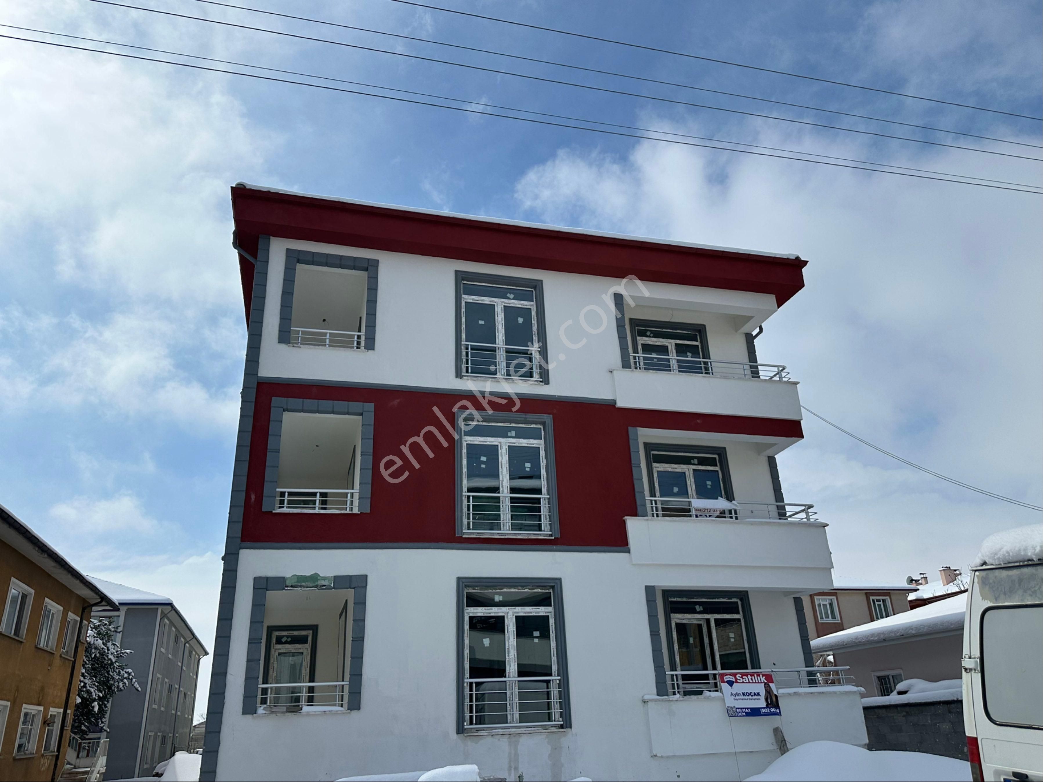 Erzincan Merkez İnönü Satılık Daire Remax Dem'den İnönü Mh. Valilik Yanı Satılık Daire (takasa Açık)