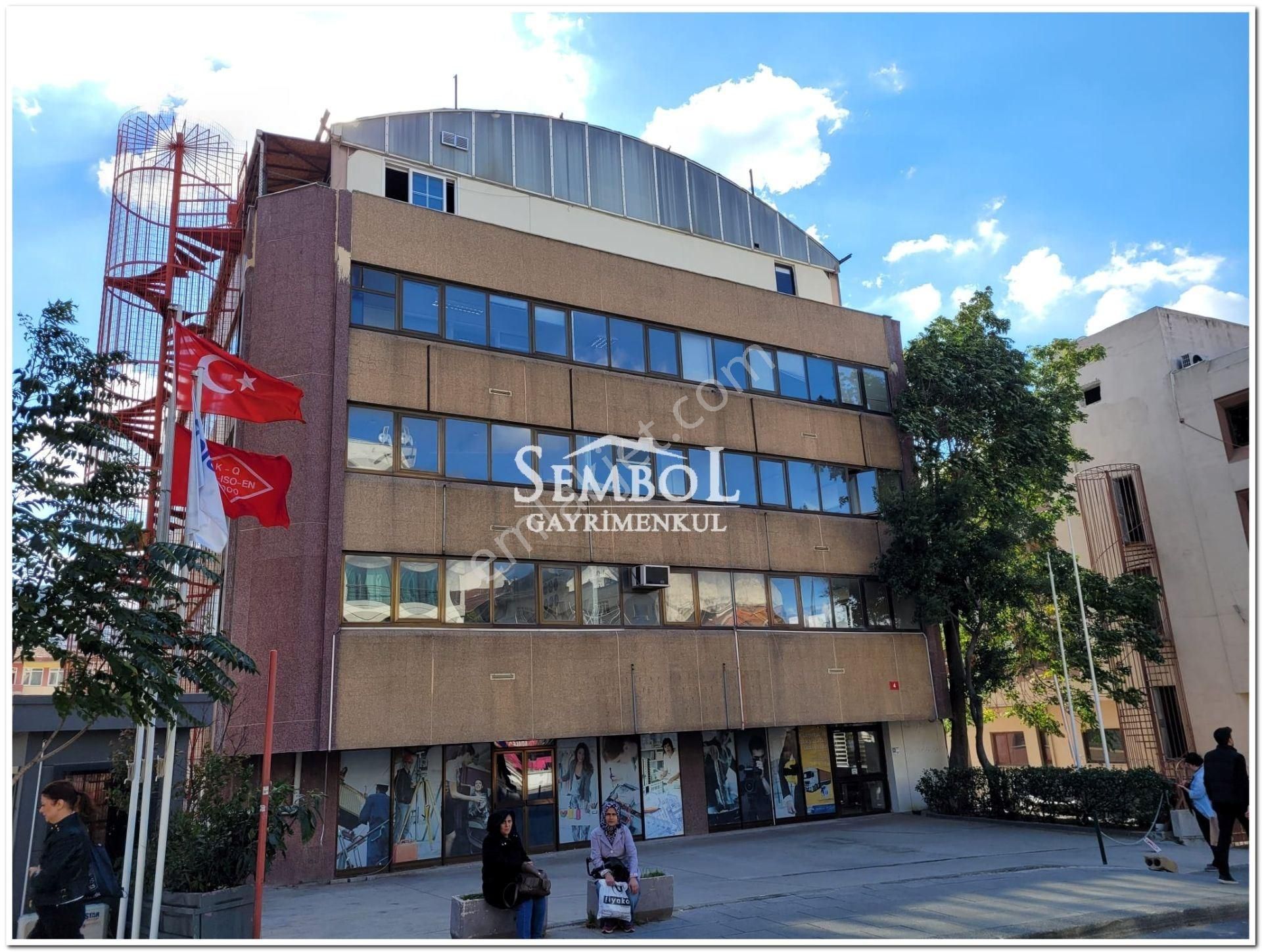 Kadıköy Hasanpaşa Da 7 Katlı 4200 M2 Komple Satılık Ticari Bina - Görsel 3