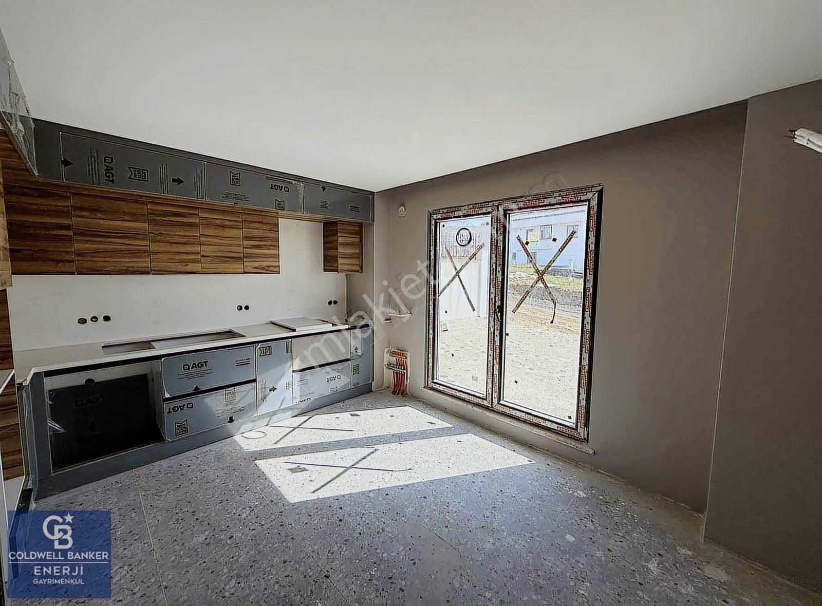 Kumburgaz Satılık 4+1 Villa Full Deniz Manzaralı Site İçerisinde - Görsel 3