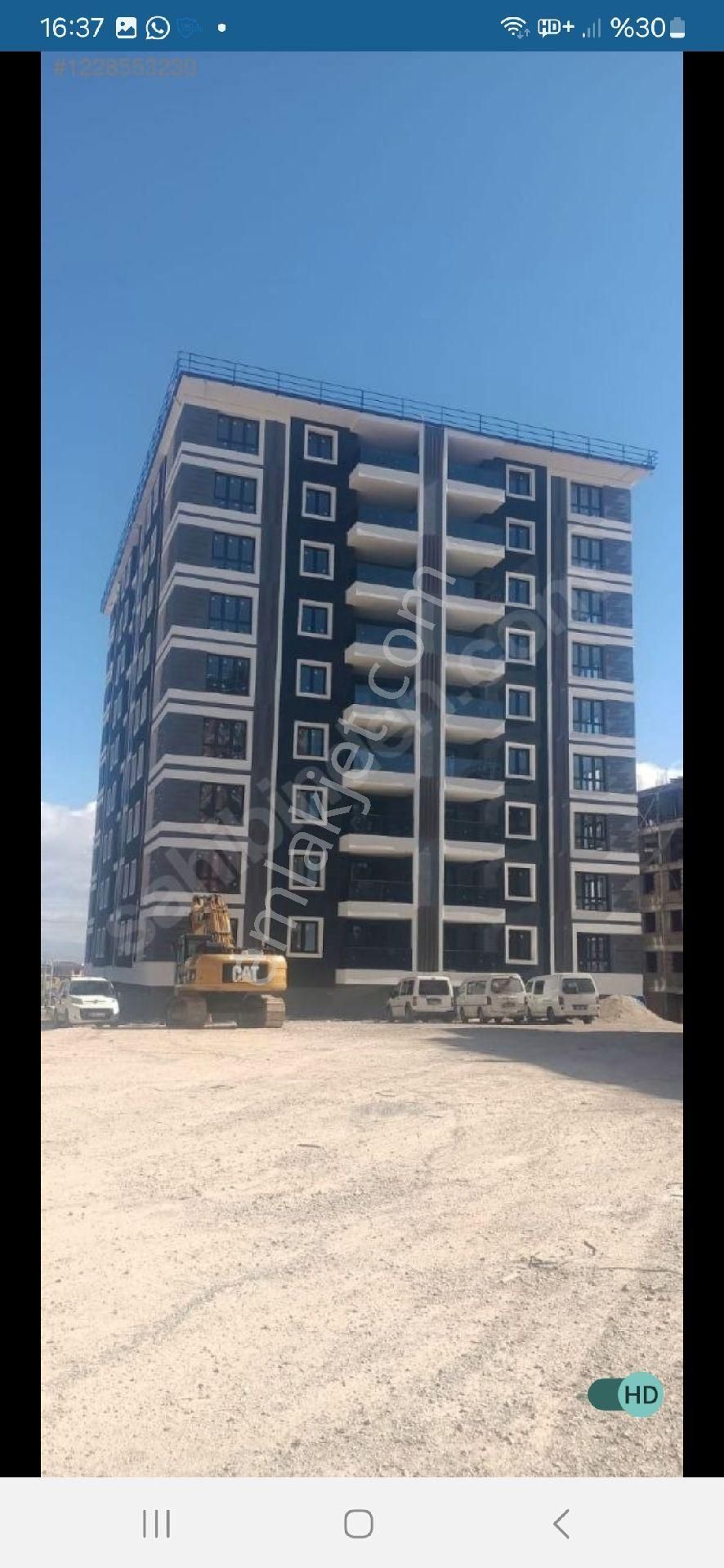 Uşak Merkez Kurşunluk Satılık Daire Hisse Devirli Havuzlu 4+1 Lüks Site İcinde Daire