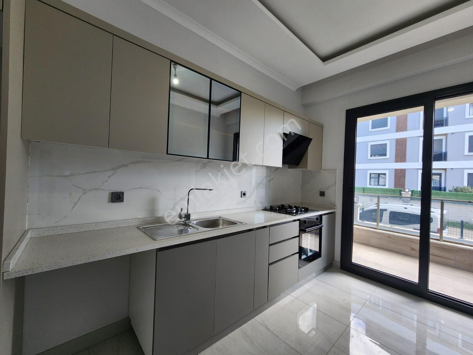 Kumsaldan Altınkumda Doğalgazlı Asansörlü_2+1_sıfır Lüks Daire*