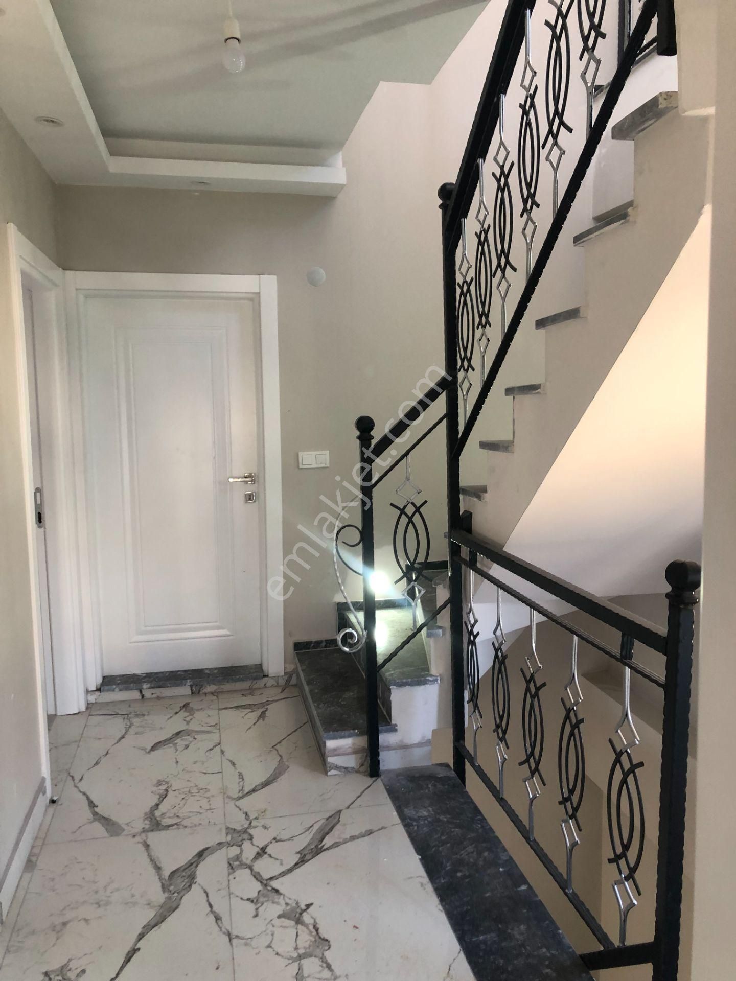 Şarköy De Işık Emlaktan İstiklal Mah De 3+1 130 M2 Mustakil Villa - Görsel 19