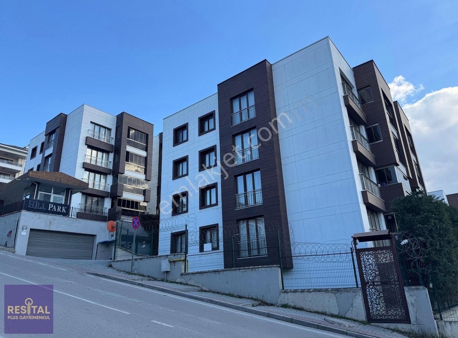 Osmangazi Akpınar Satılık Daire Akpınar Hill Park Sitesinde Ferah 3+1 Satılık Bahçe Katı Daire