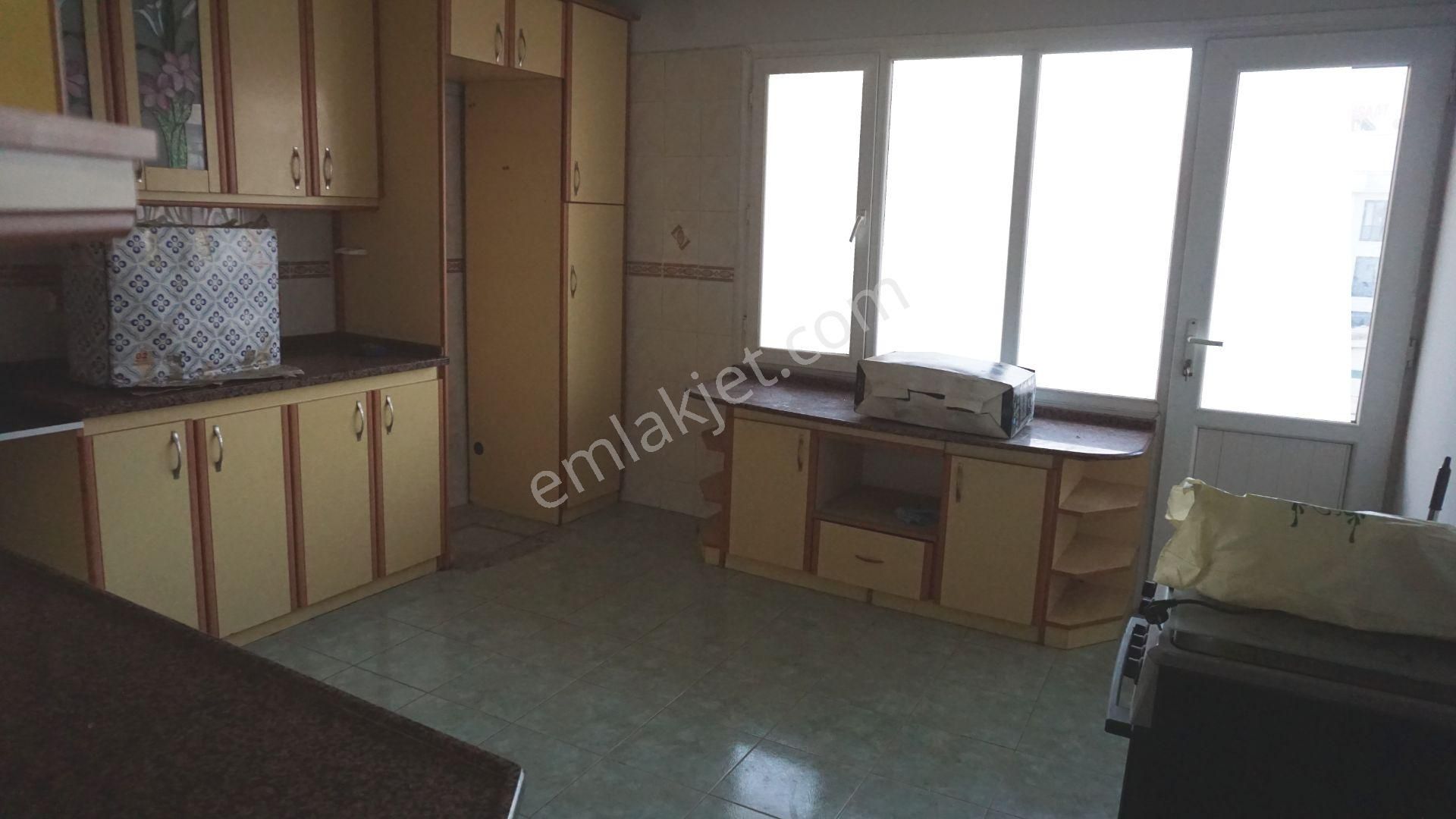 Çiğli Balatçık Kiralık Daire Balatçıkda Kiralık Kısmi Eşyalı 3+1 Çiğli Serkan Emlak Dan