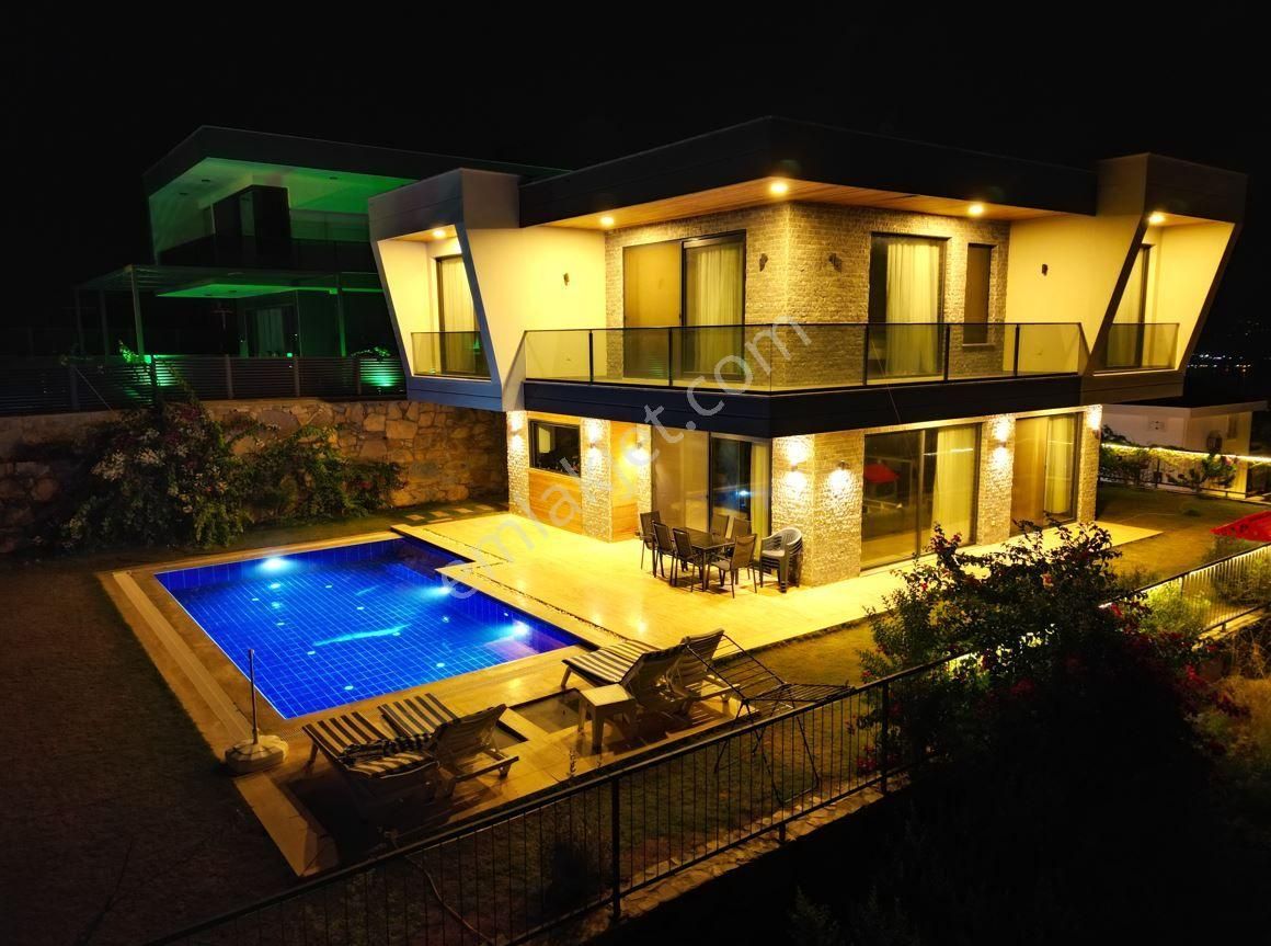 Kw'den Adabükü'nde Ultra Lüx Tasarım Villa - Görsel 33