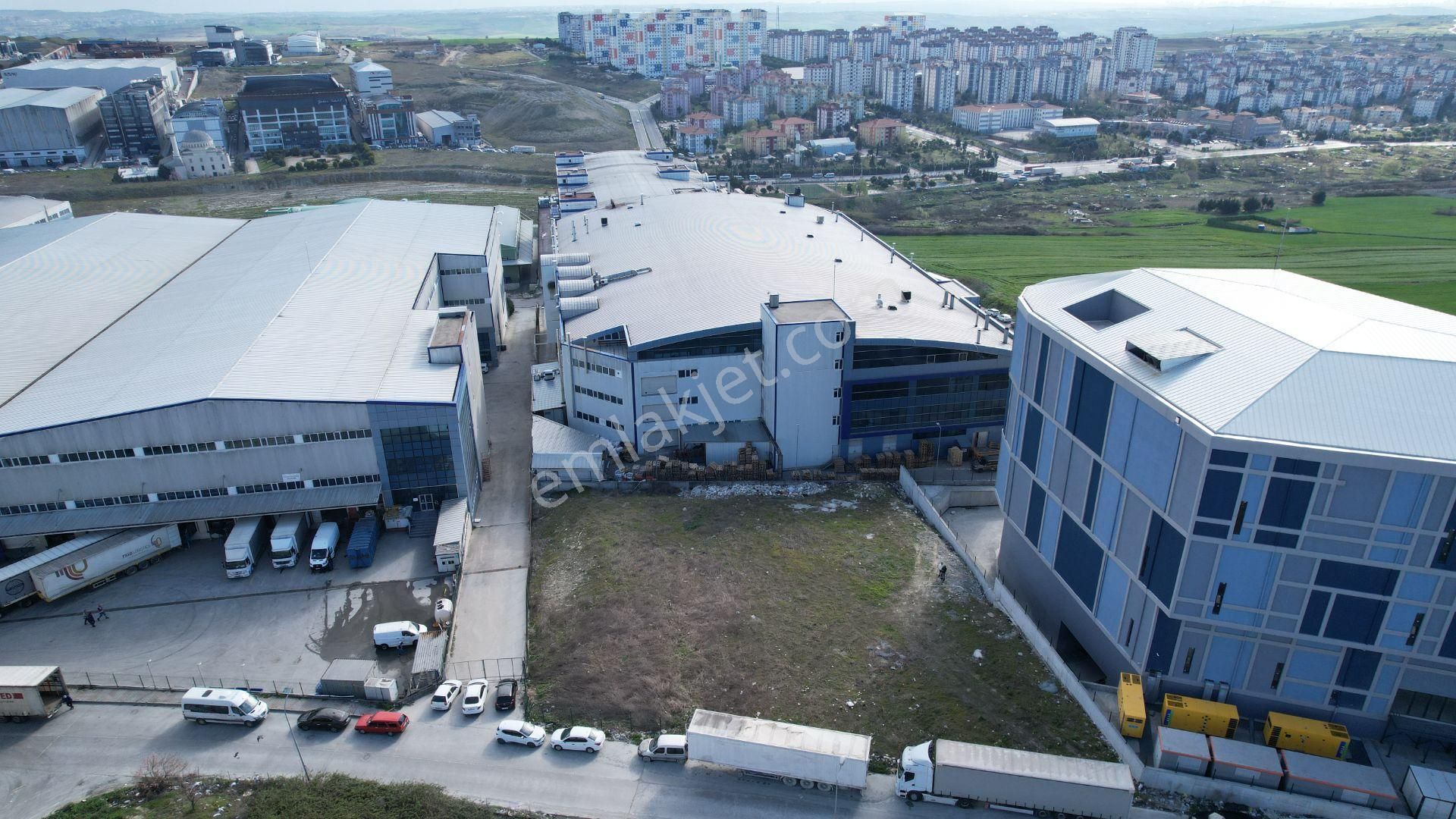 Hadımköy Akpınar Sanayi'de Satılık 2.349 M2 Köşe Konumlu Arsa - Görsel 5