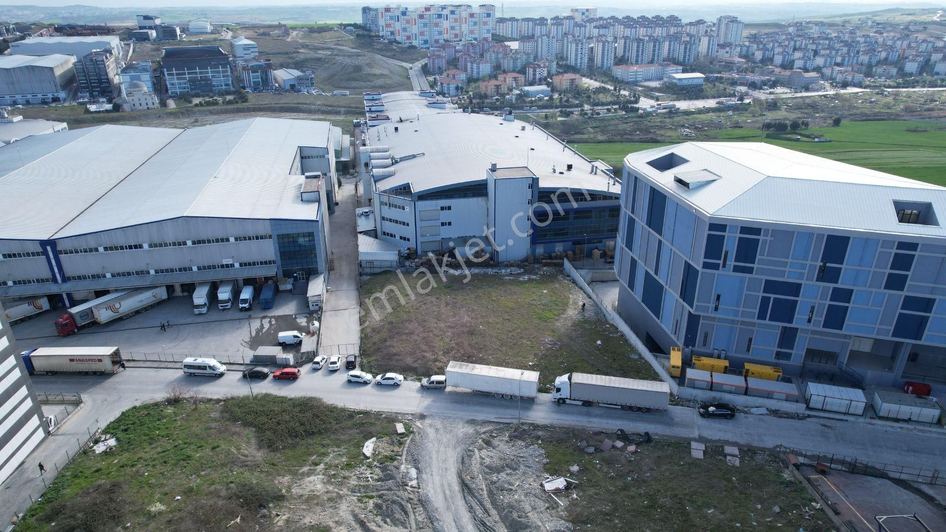 Hadımköy Akpınar Sanayi'de Satılık 2.349 M2 Köşe Konumlu Arsa - Görsel 6