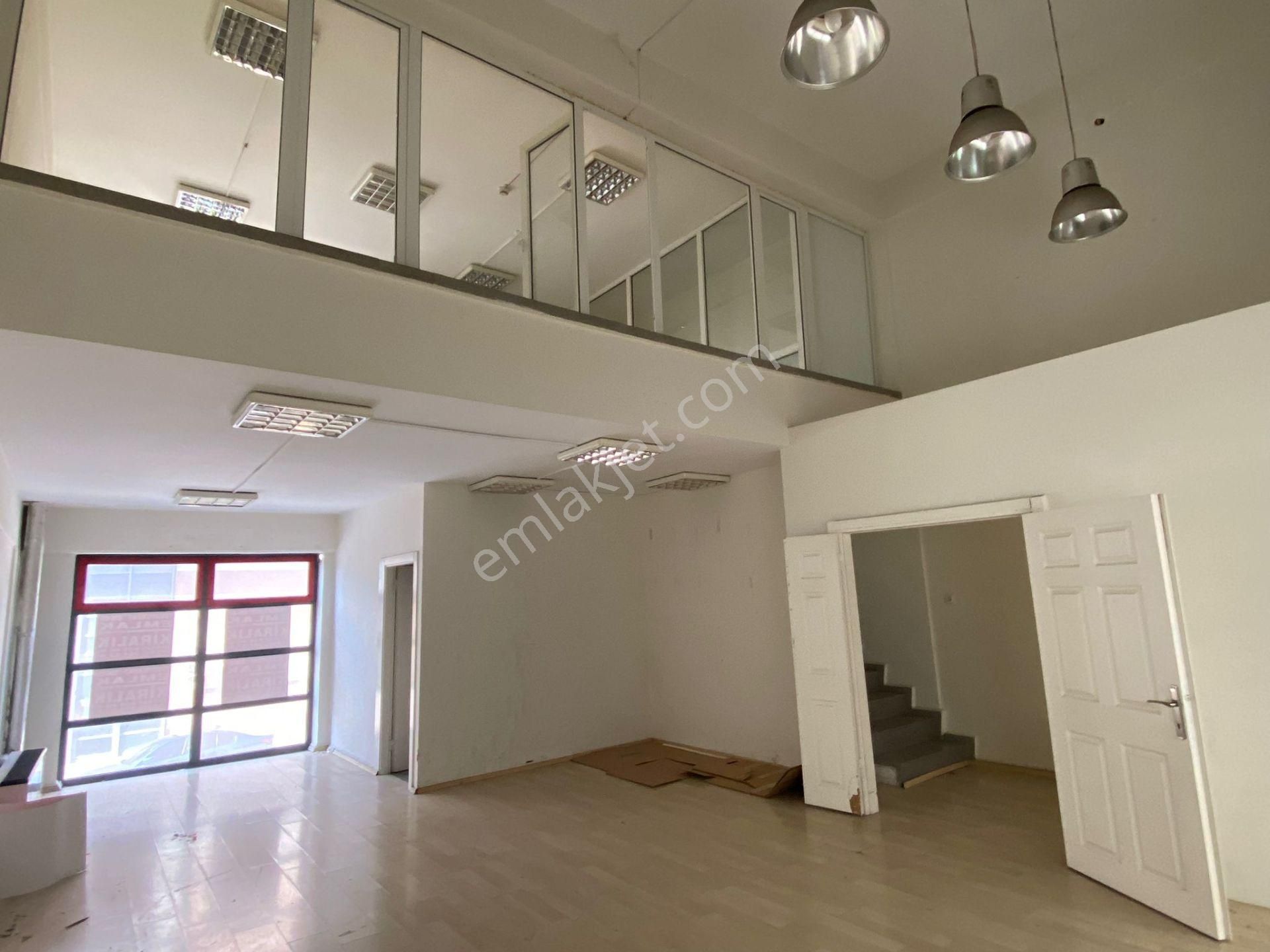 Tekstilkent Emlak'tan Merkezi Konumda Düz Ayak 110m2 Ofis-işyeri