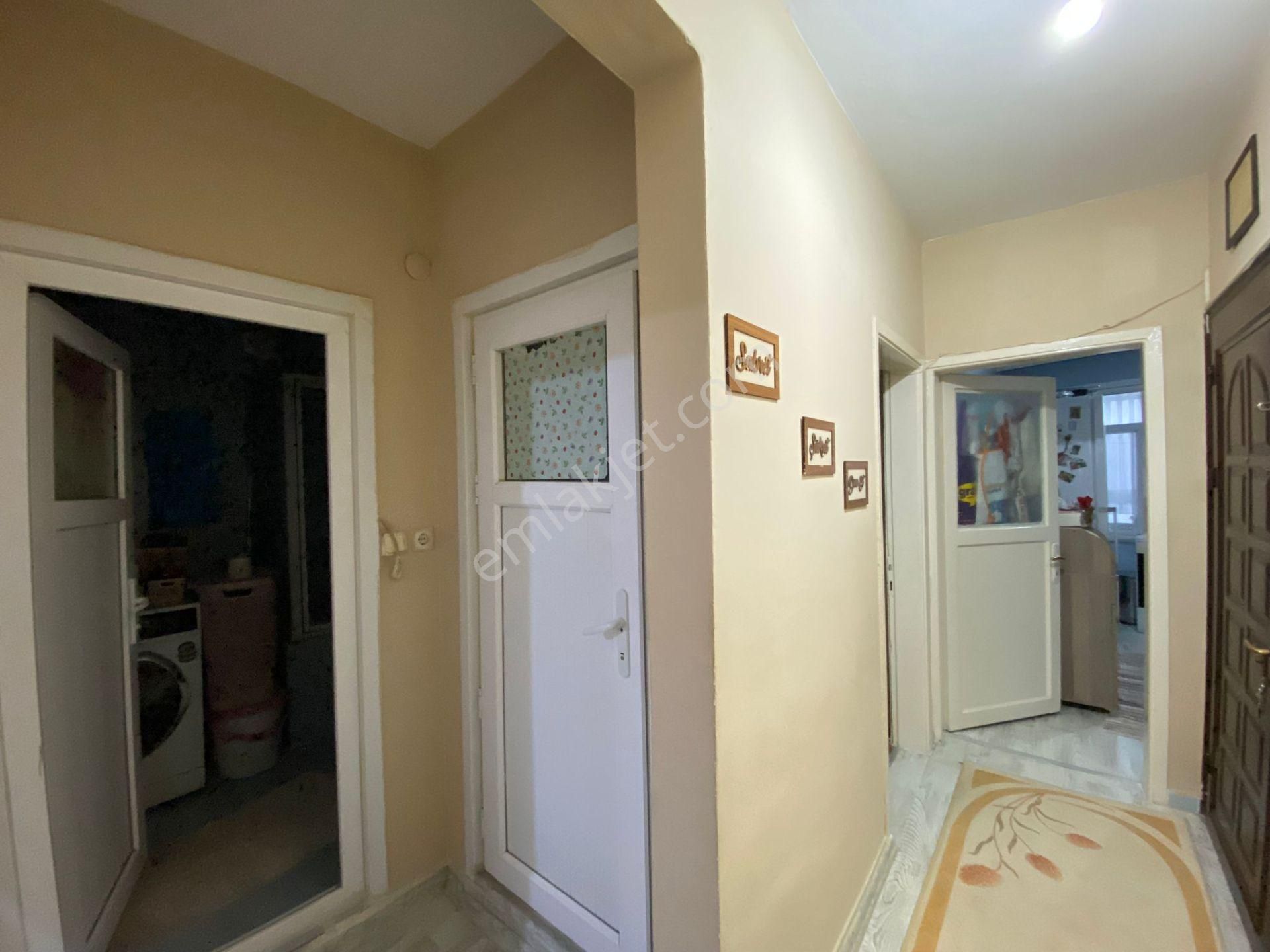 Gaziosmanpaşa Karadenizde Satılık Arakat Daire - Görsel 25