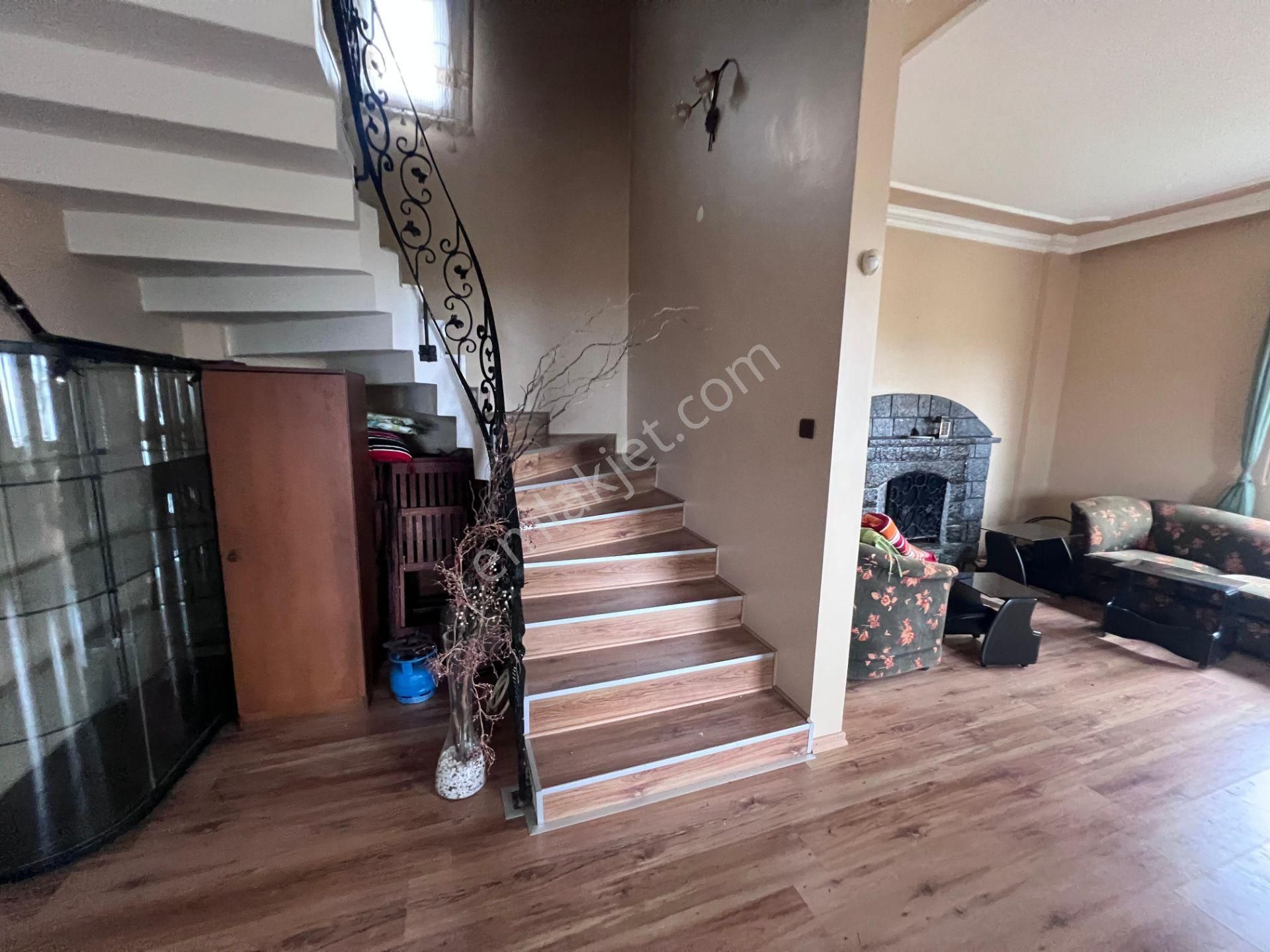 Trabzon Çimenli'de Doğa Deniz Manzaralı Eşyalı Kiralık Villa - Görsel 24