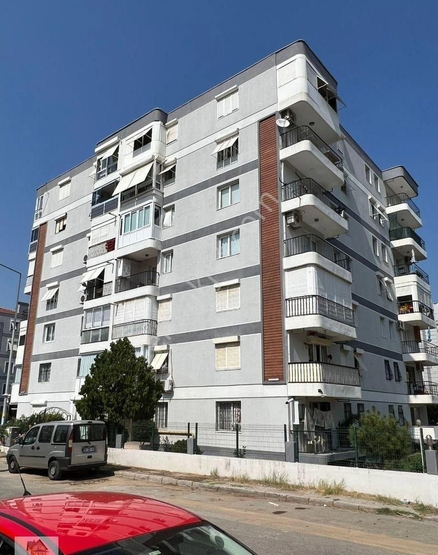 Gaziemir Atıfbey Satılık Daire İzmir Gaziemirde 3+1 Otoparklı 125m2 Doğalgazlı Köşe Asansörlü 3kat Ferah