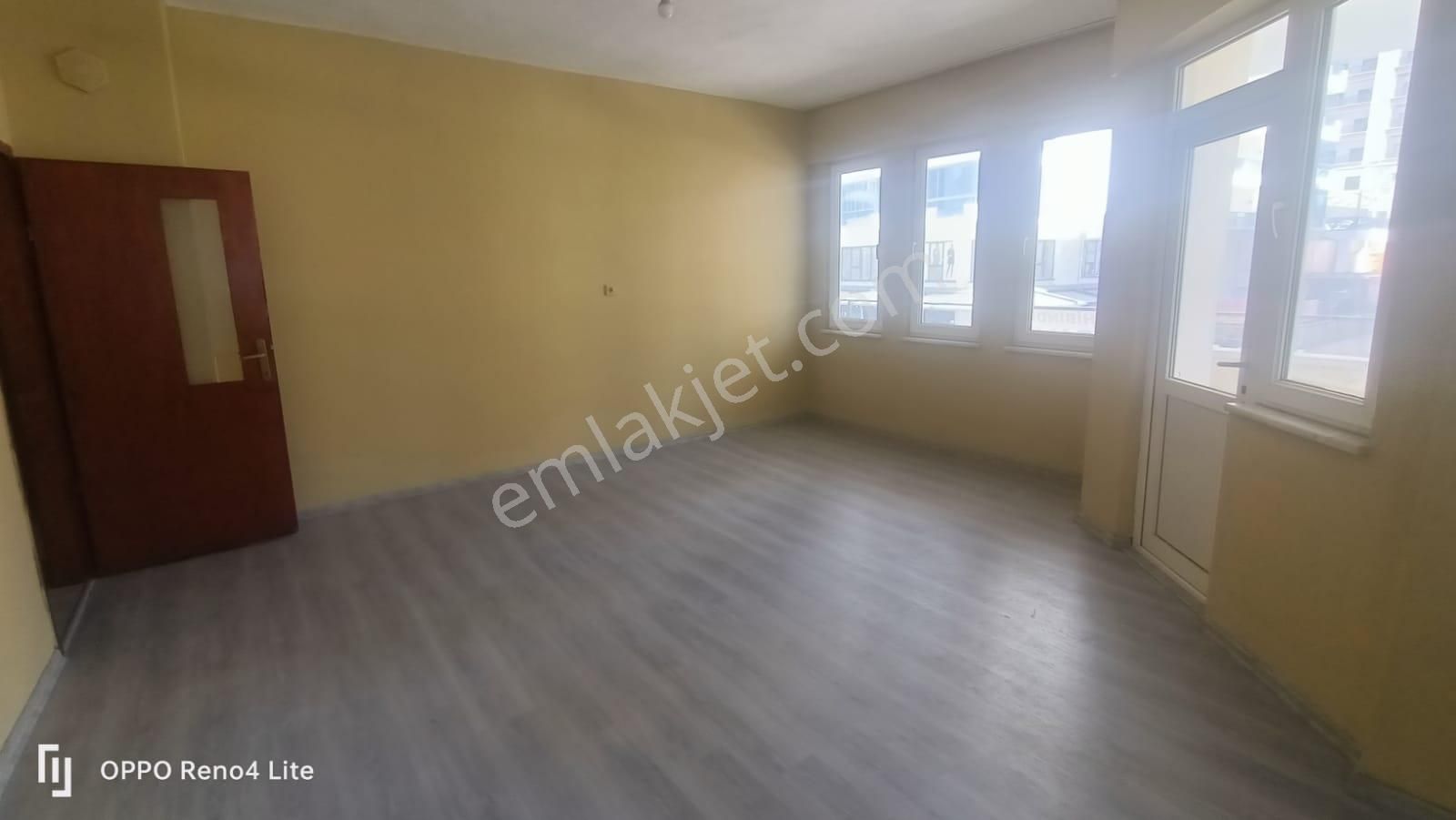 Alanya Mahmutlar Kiralık Daire Mahmutlar Mahallesinde 2+1 Boş Kiralık Daire