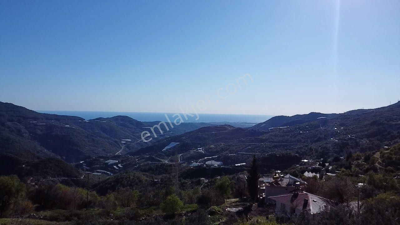 Alanya Yenice Satılık Tarla Alanya Yenice Mahallesinde Deniz Manzaralı Satılık 1587m2 Fırsat Tarla