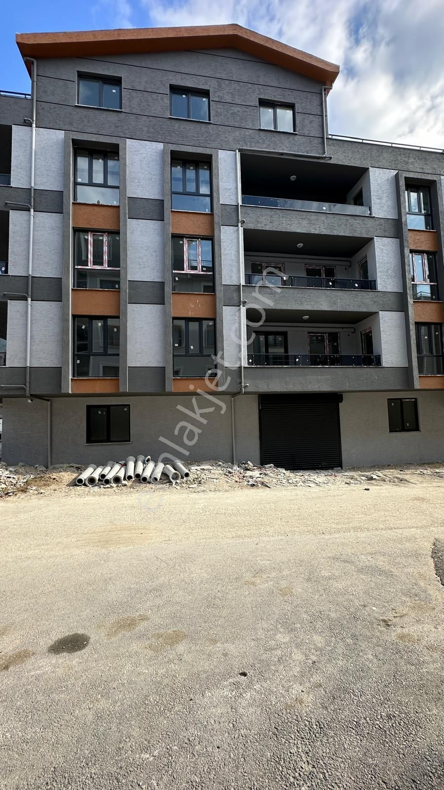 Gemlik Eşref Dinçer Satılık Daire Gemlik Eşref Dinçer Mahallesinde 3+1 Sıfır Full Yapılı Daire