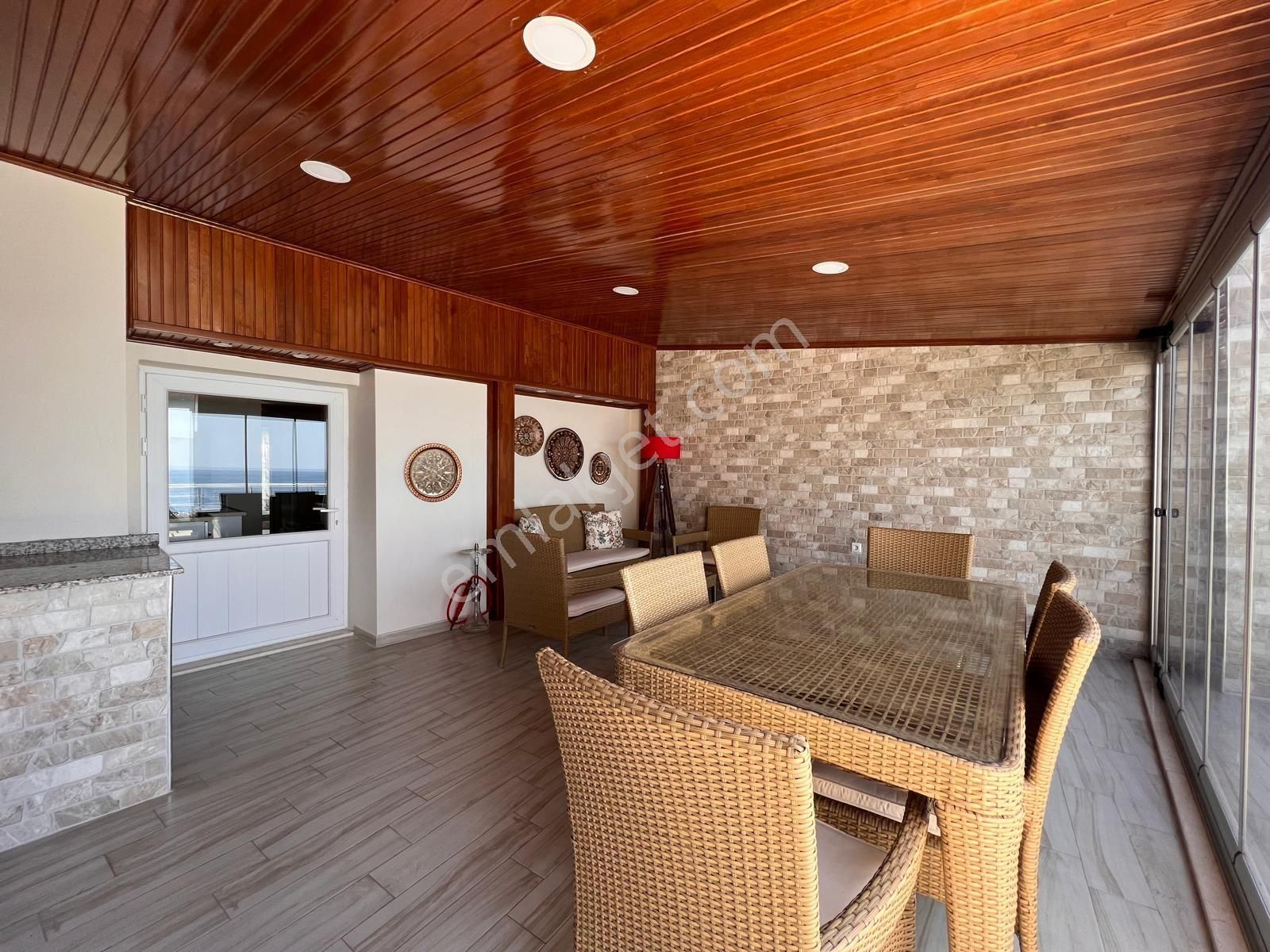 Dikili Ümmetoğlun'dan 6+2 Denize Sıfır Panoramik Manzaralı Dubleks - Görsel 15