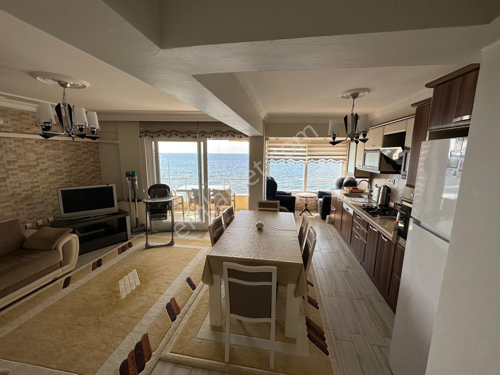 Dikili Ümmetoğlun'dan 6+2 Denize Sıfır Panoramik Manzaralı Dubleks - Görsel 3