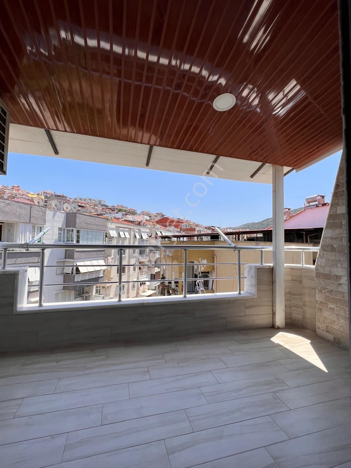 Dikili Ümmetoğlun'dan 6+2 Denize Sıfır Panoramik Manzaralı Dubleks - Görsel 14