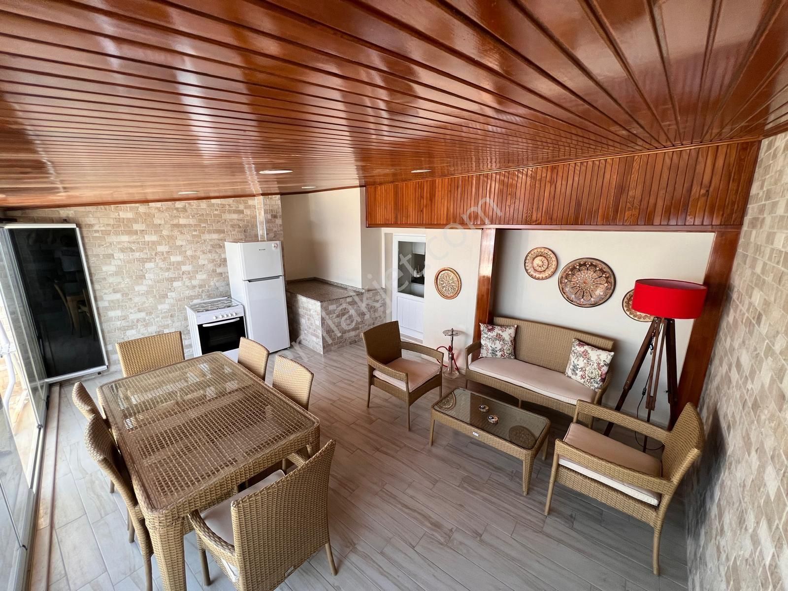 Dikili Ümmetoğlun'dan 6+2 Denize Sıfır Panoramik Manzaralı Dubleks - Görsel 17