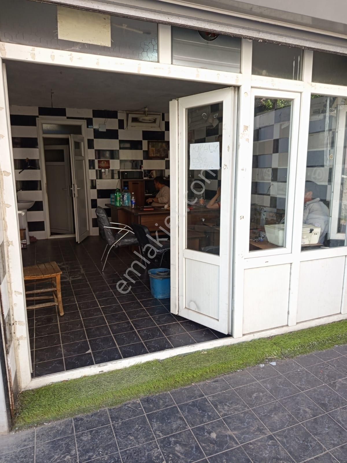 Adana Seyhan Kiralık Dükkan & Mağaza Kiralık İşyeri Ofis Büro Dükkan Yeşilyurt Wc Var Cadde Üzeri 25m2 Aylık 10,000 Tl