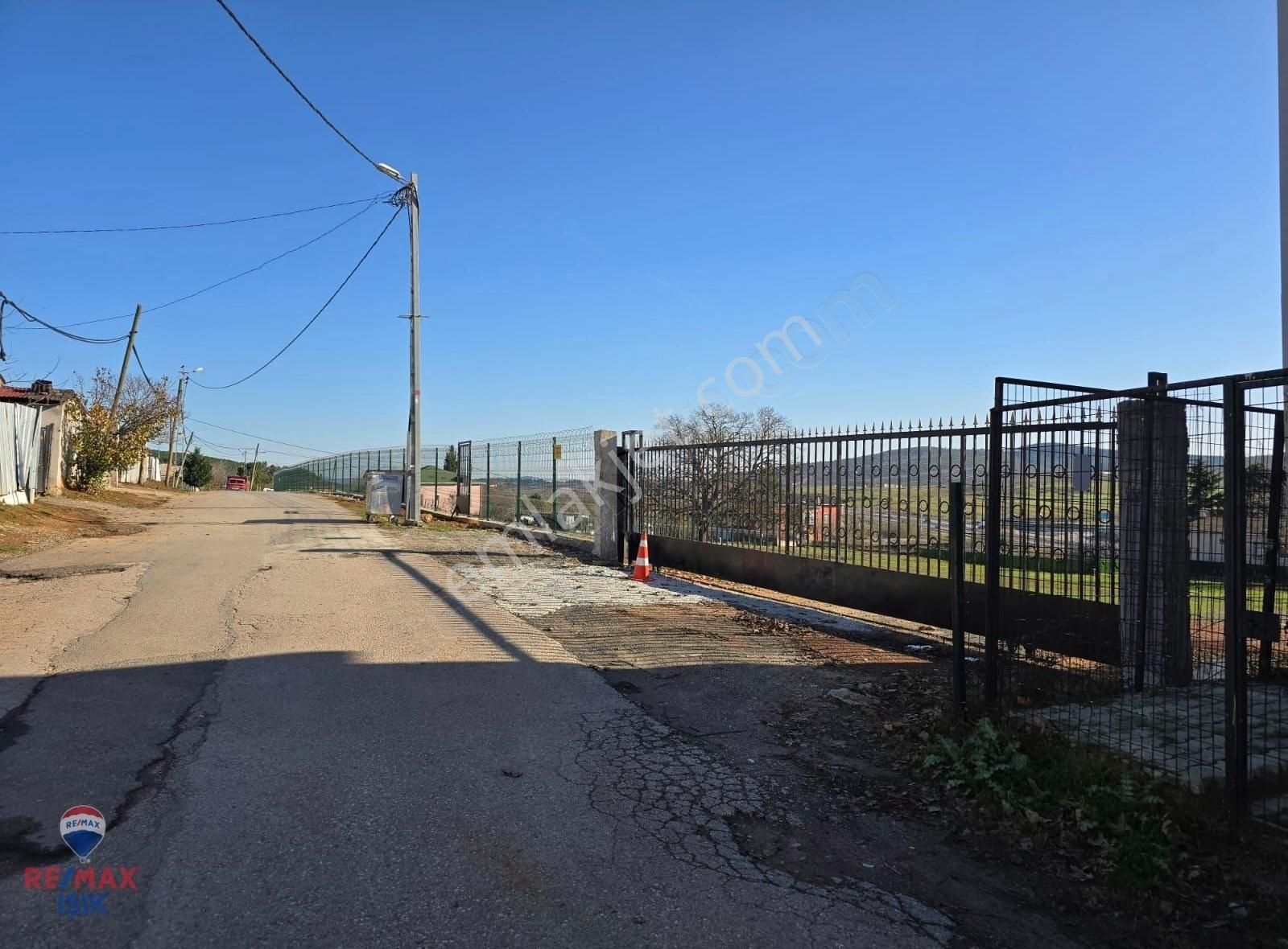 Sancaktepe Pendik Sınır Etrafı Çevrili Yol Hattında 7000m2