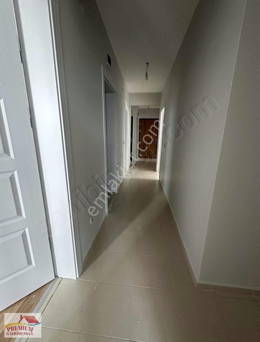 Başakşehir Kayabaşı Kiralık Daire Kayaşehir Toki 9.bölge'de Kiralık 3 Oda 1 Salon 118 M2 Daire