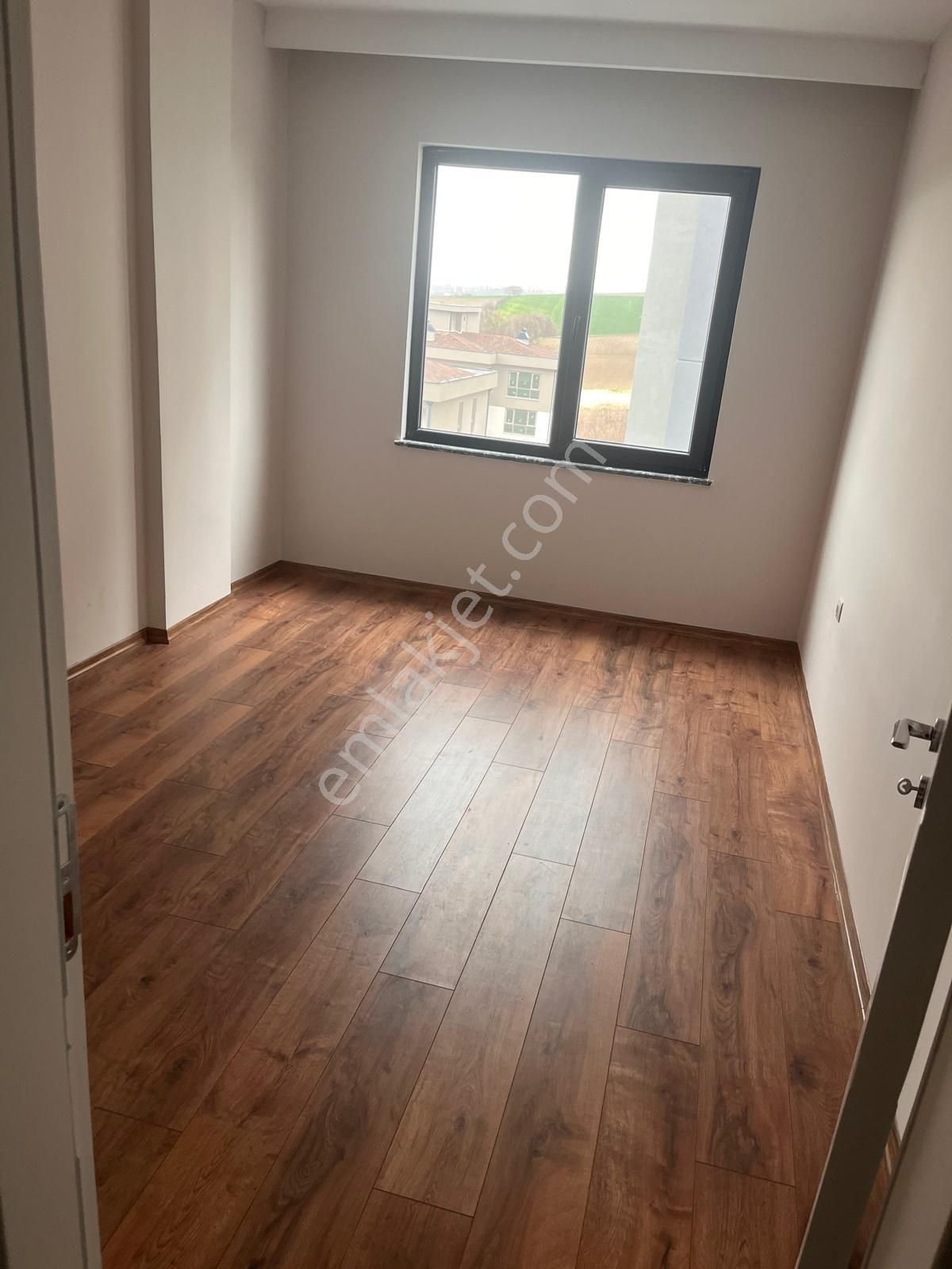 Sahibinden Kayapada 3+1 3cephe 3.arakat 2 Yıllık 139/207m² Boş Daire, Komisyon Takas Yok!!! - Görsel 5